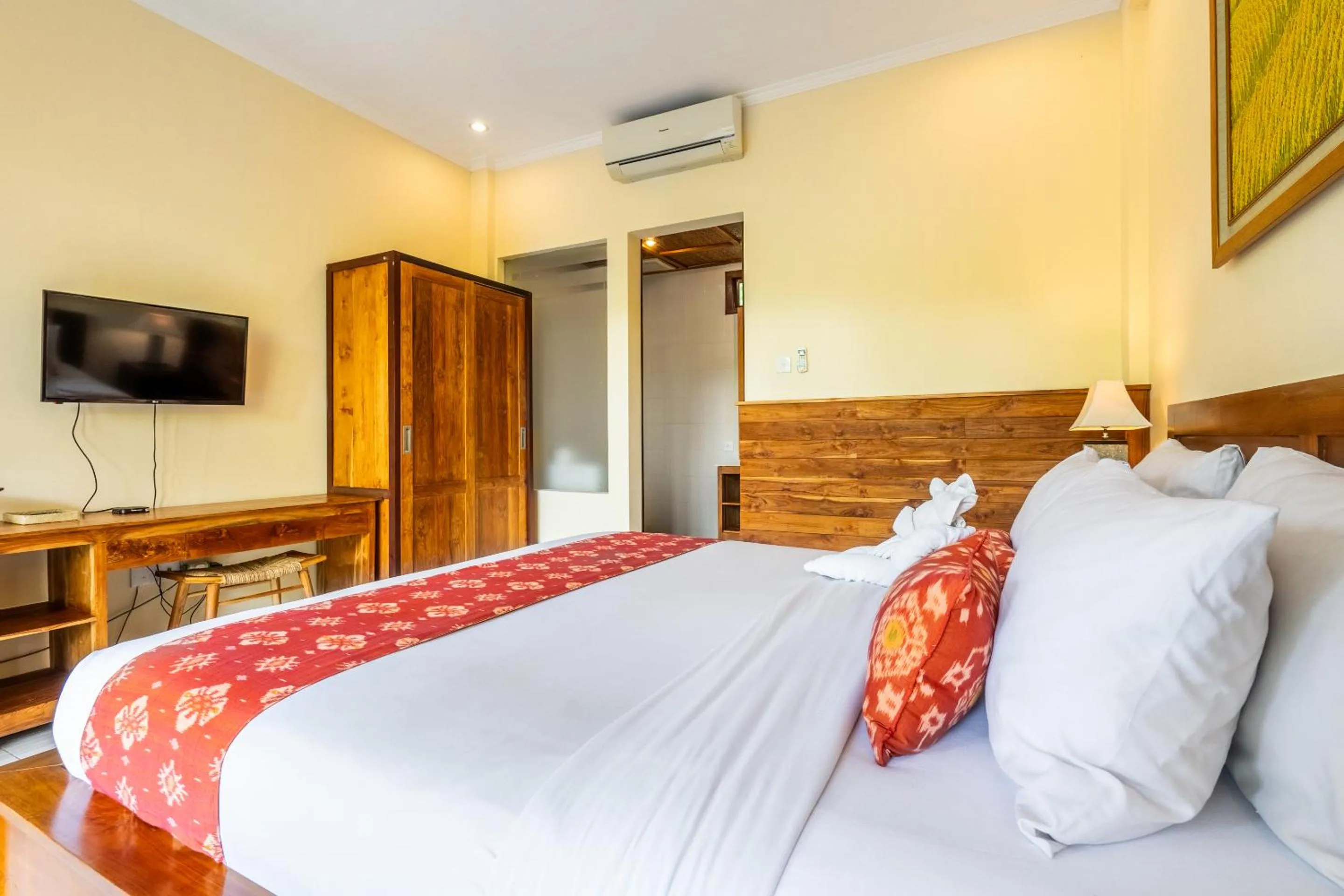 Bed in Meruhdani Boutique Hotel Ubud