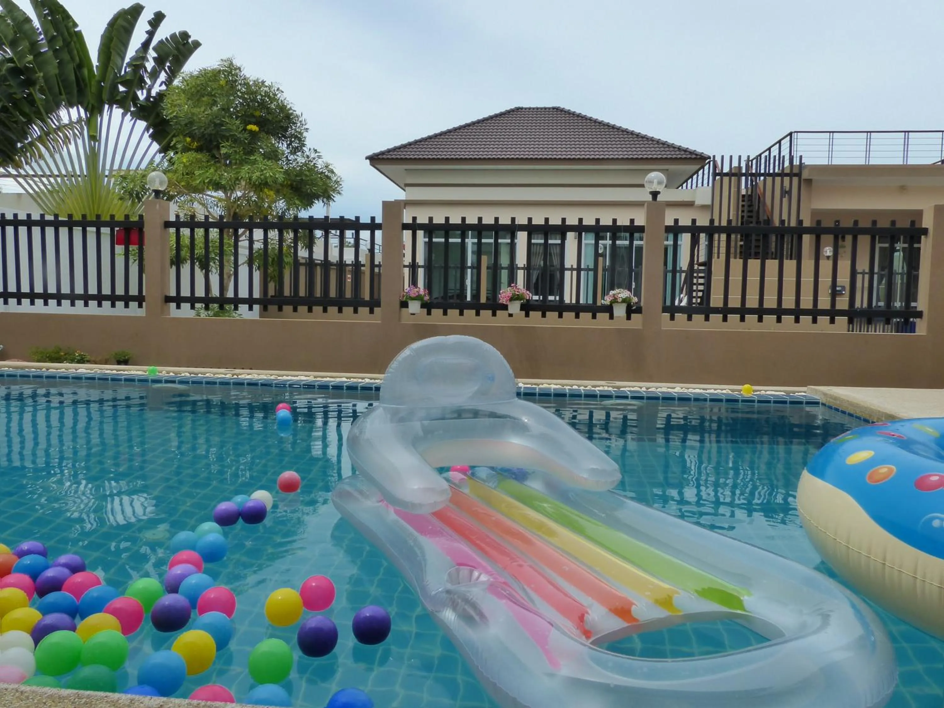 Swimming pool in So Cool Pool Villa