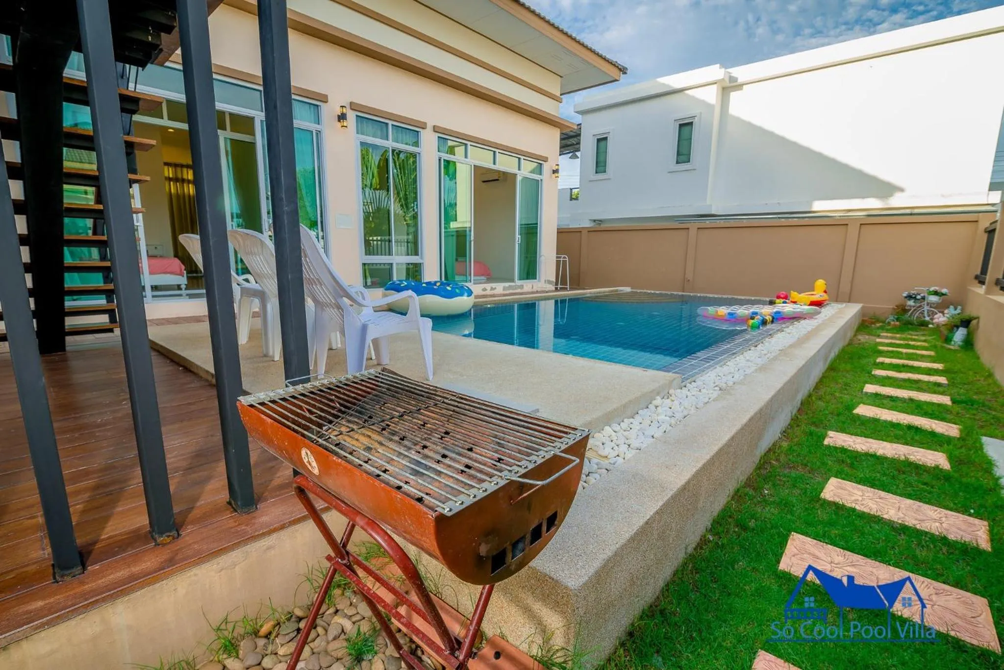 BBQ facilities in So Cool Pool Villa