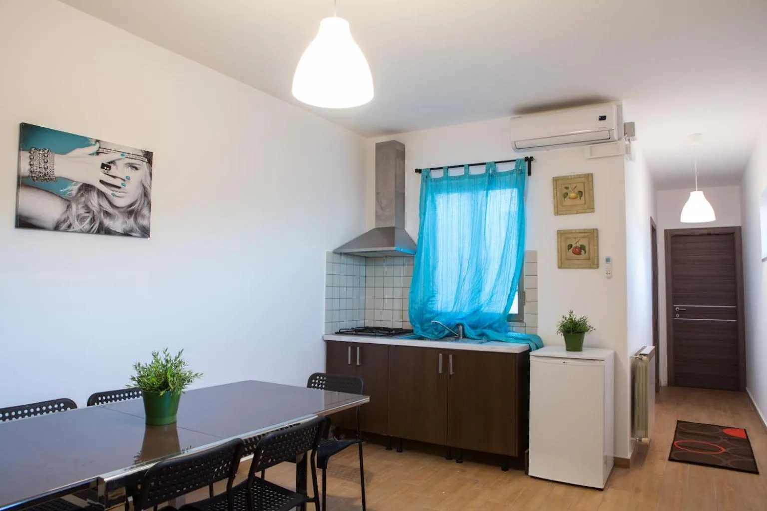 Dining area in Semu A Mari B&B