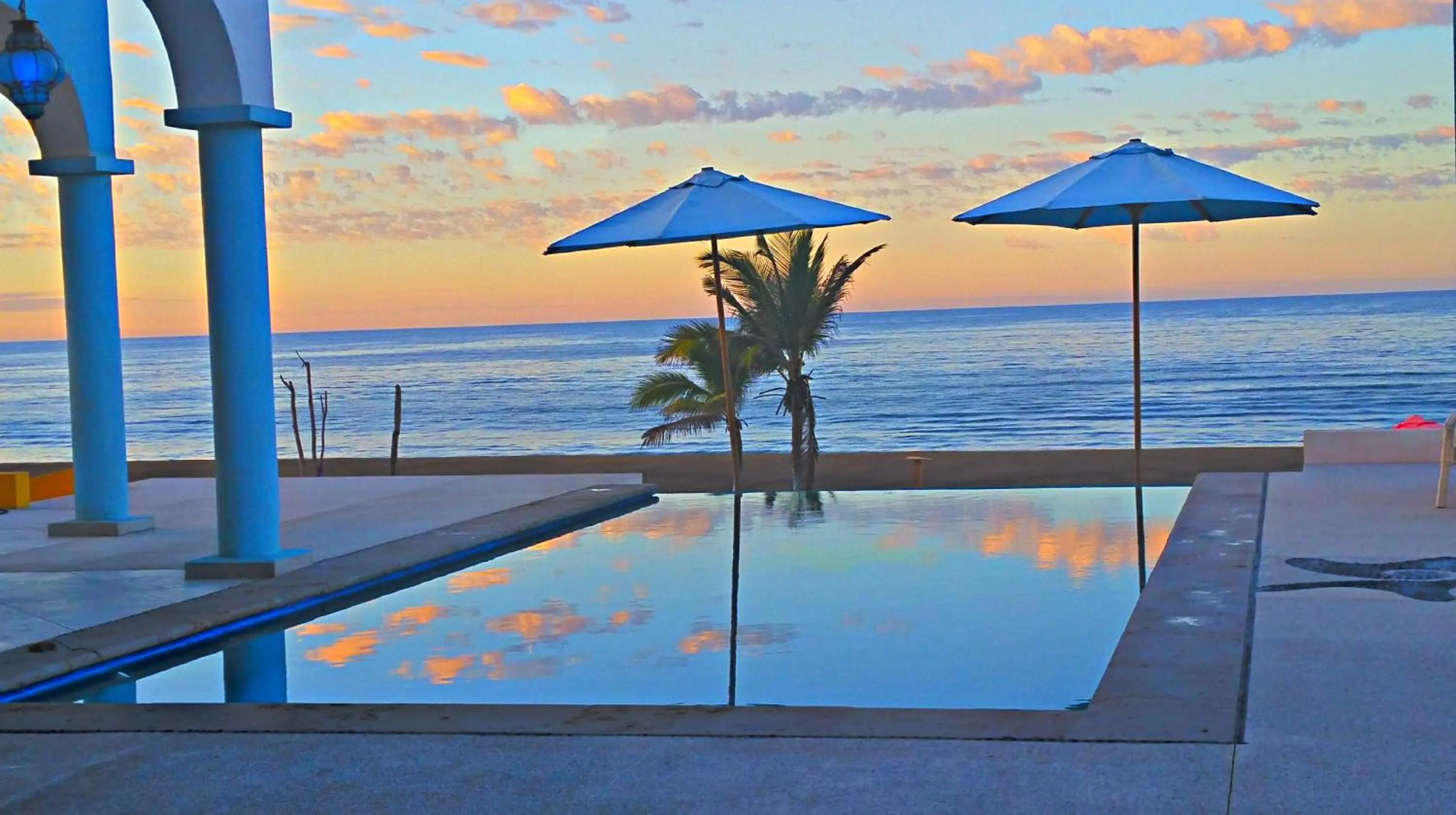 Swimming pool in Villa Star of the Sea