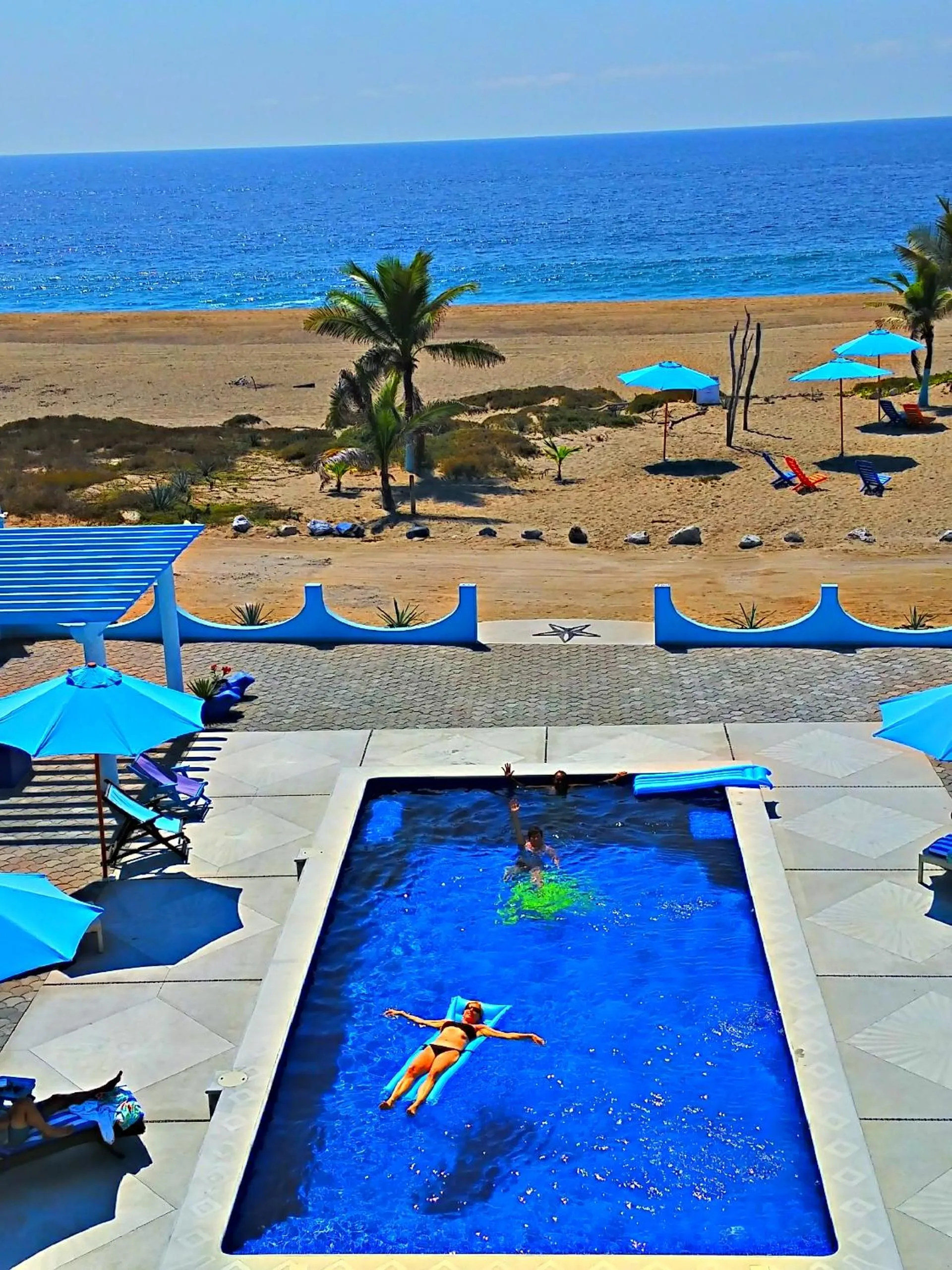 Swimming pool in Villa Star of the Sea