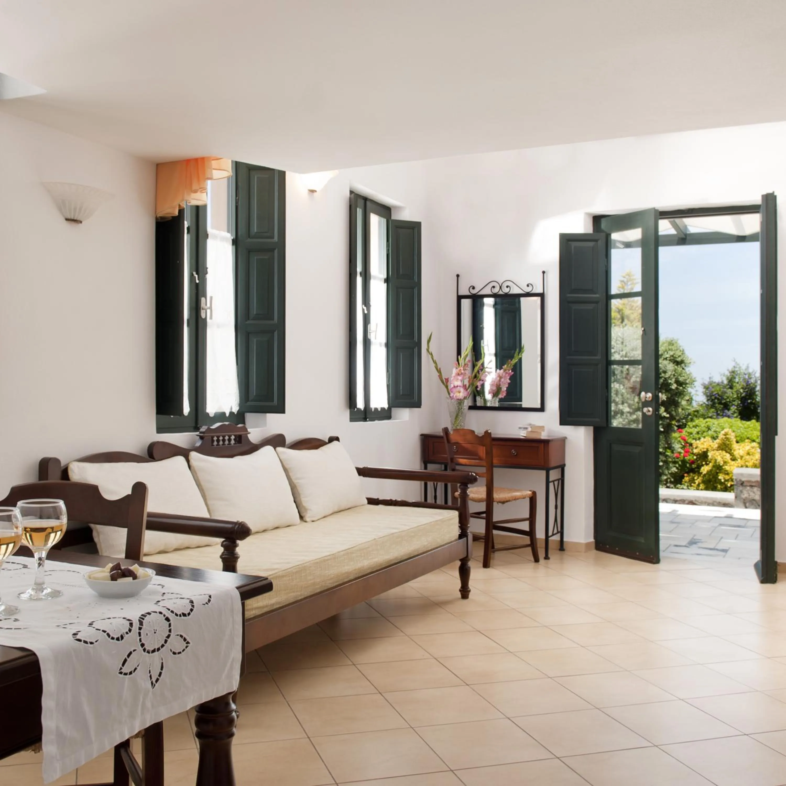 Kitchen or kitchenette in Anthonas Apartments