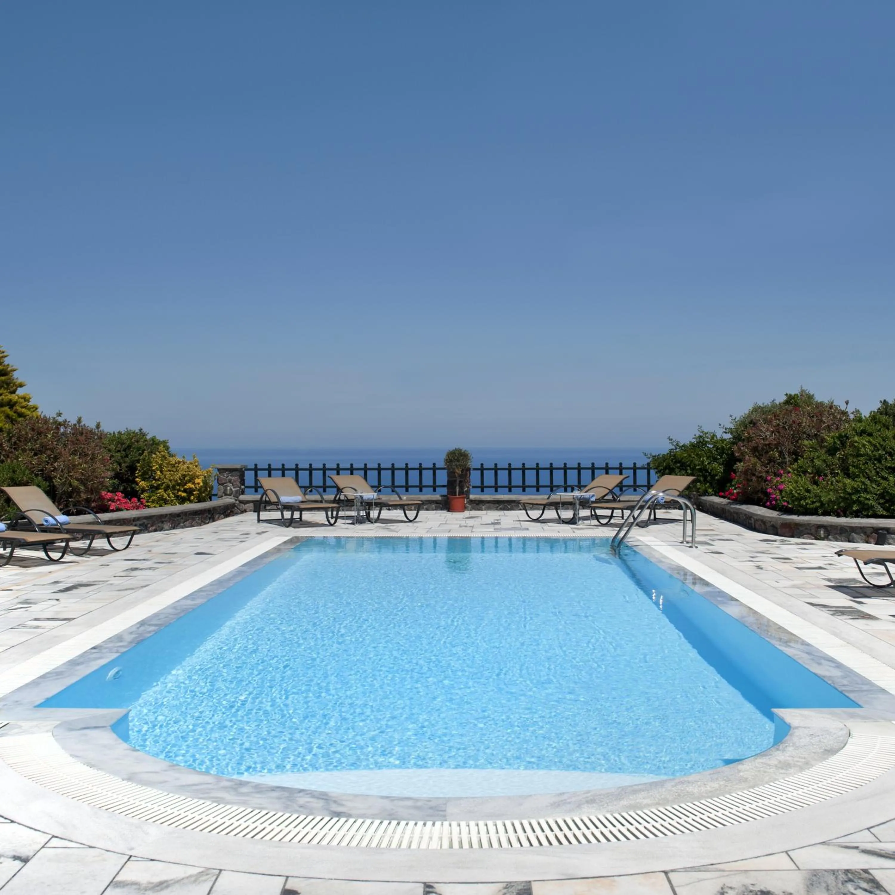 Swimming pool in Anthonas Apartments