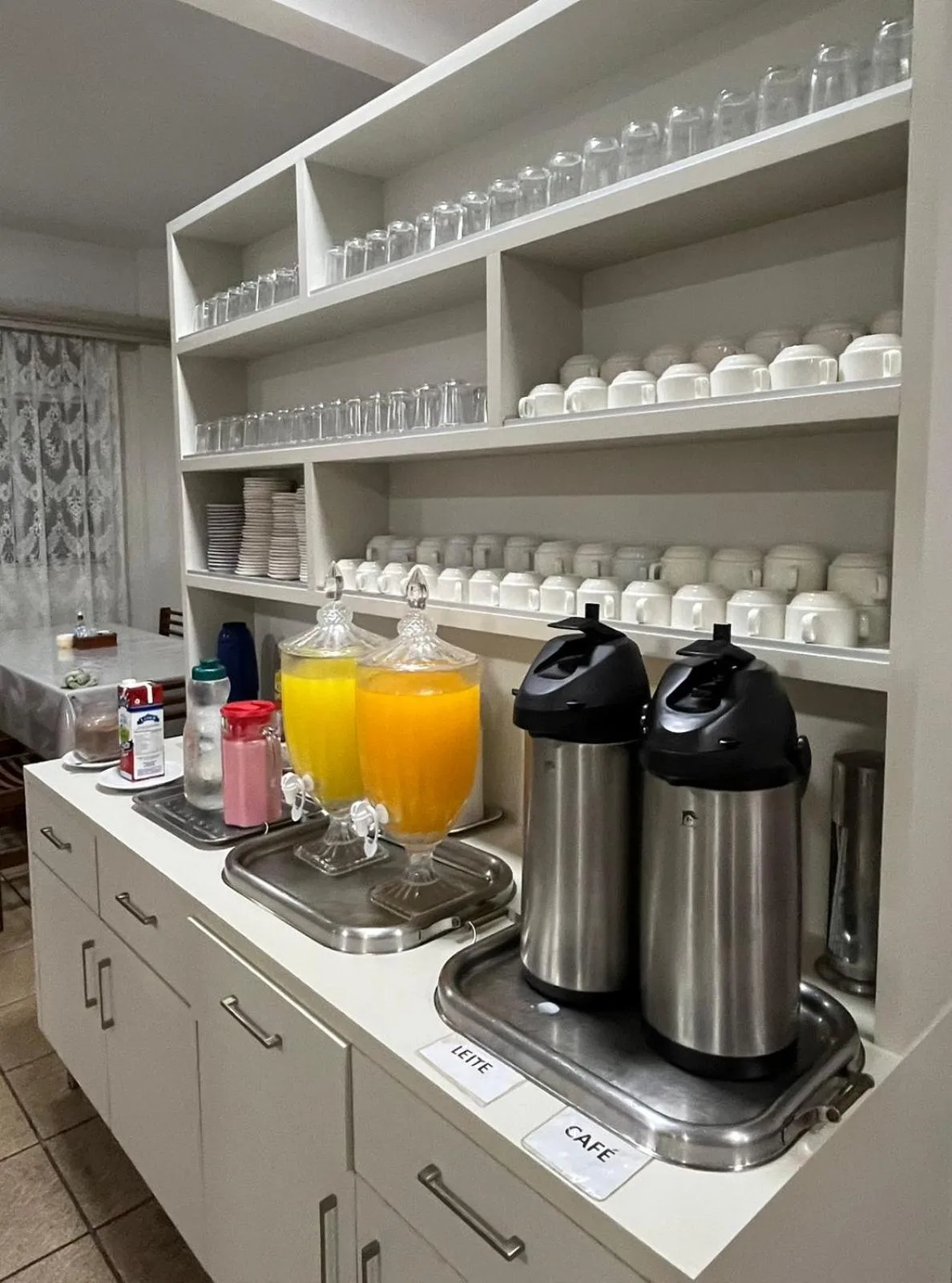 Coffee/tea facilities in Tulipa Hotel