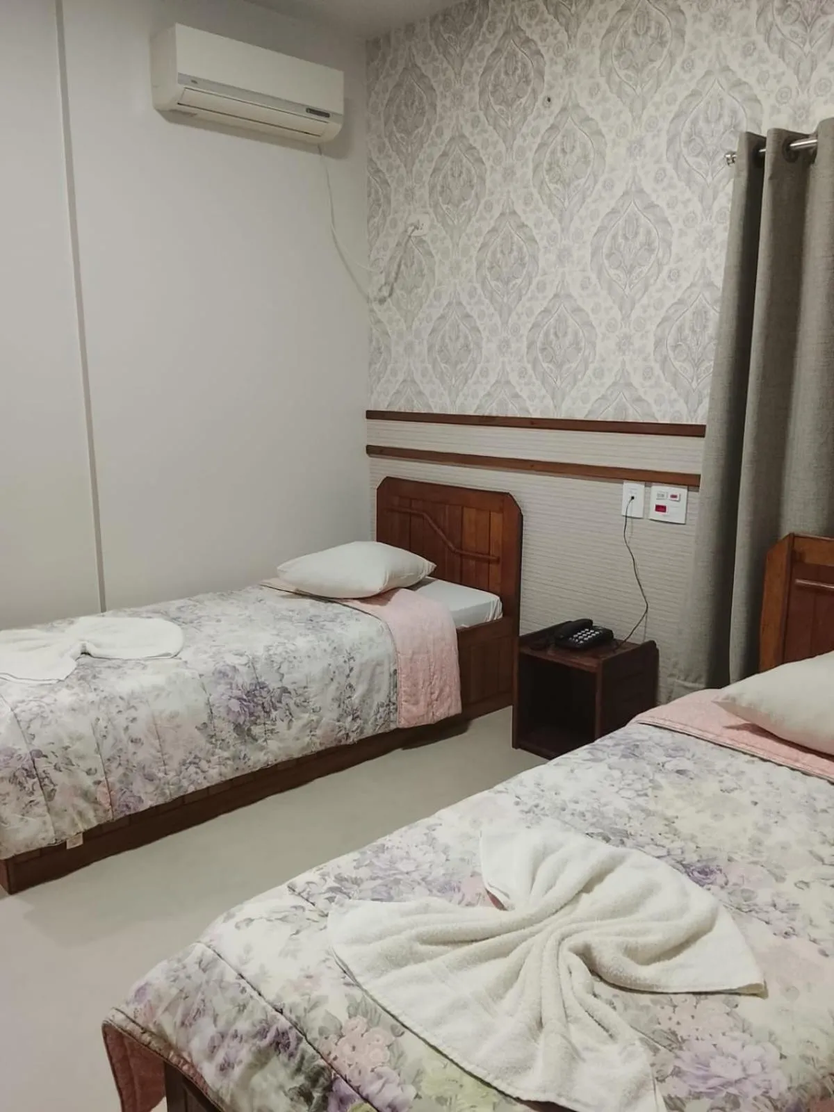 air conditioner, Bed in Tulipa Hotel
