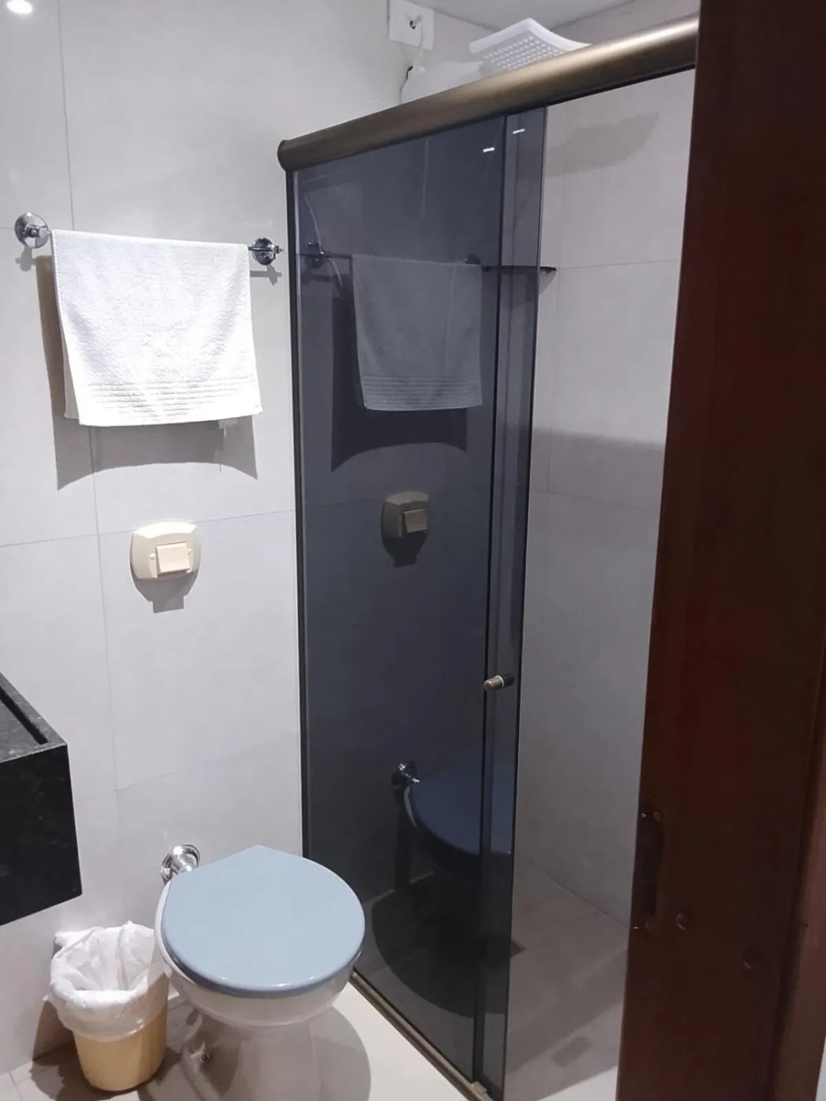 Shower in Tulipa Hotel