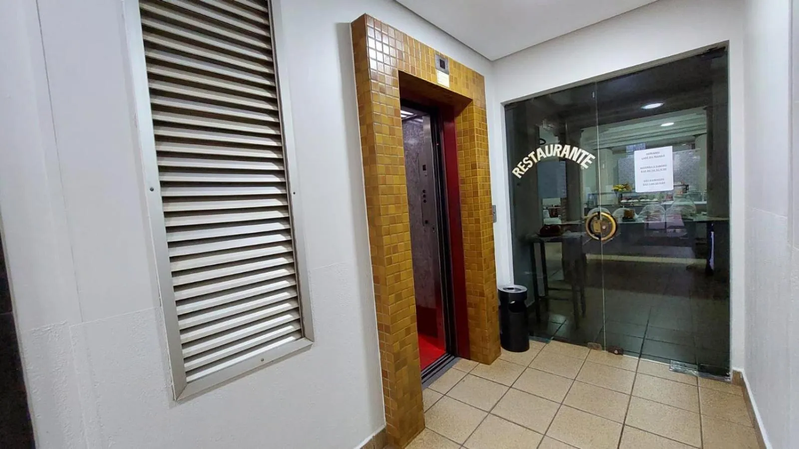 Dining area in Tulipa Hotel