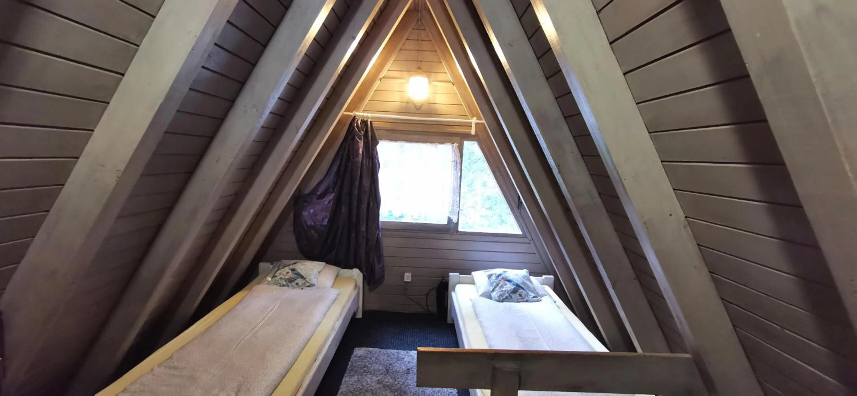 Bedroom, Bed in Osada pod Beskidem- chatki całoroczne