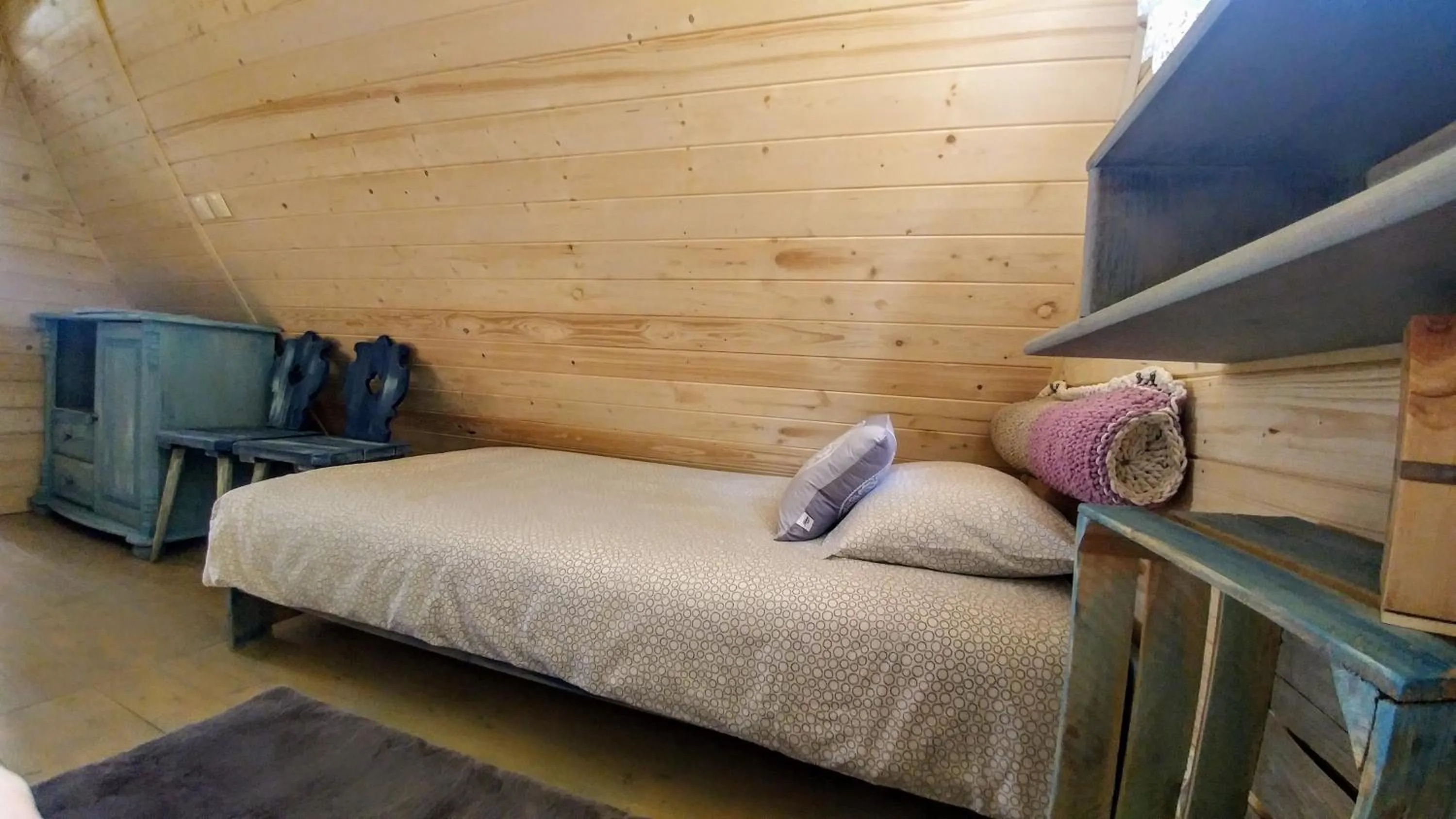 Bed in Osada pod Beskidem- chatki całoroczne