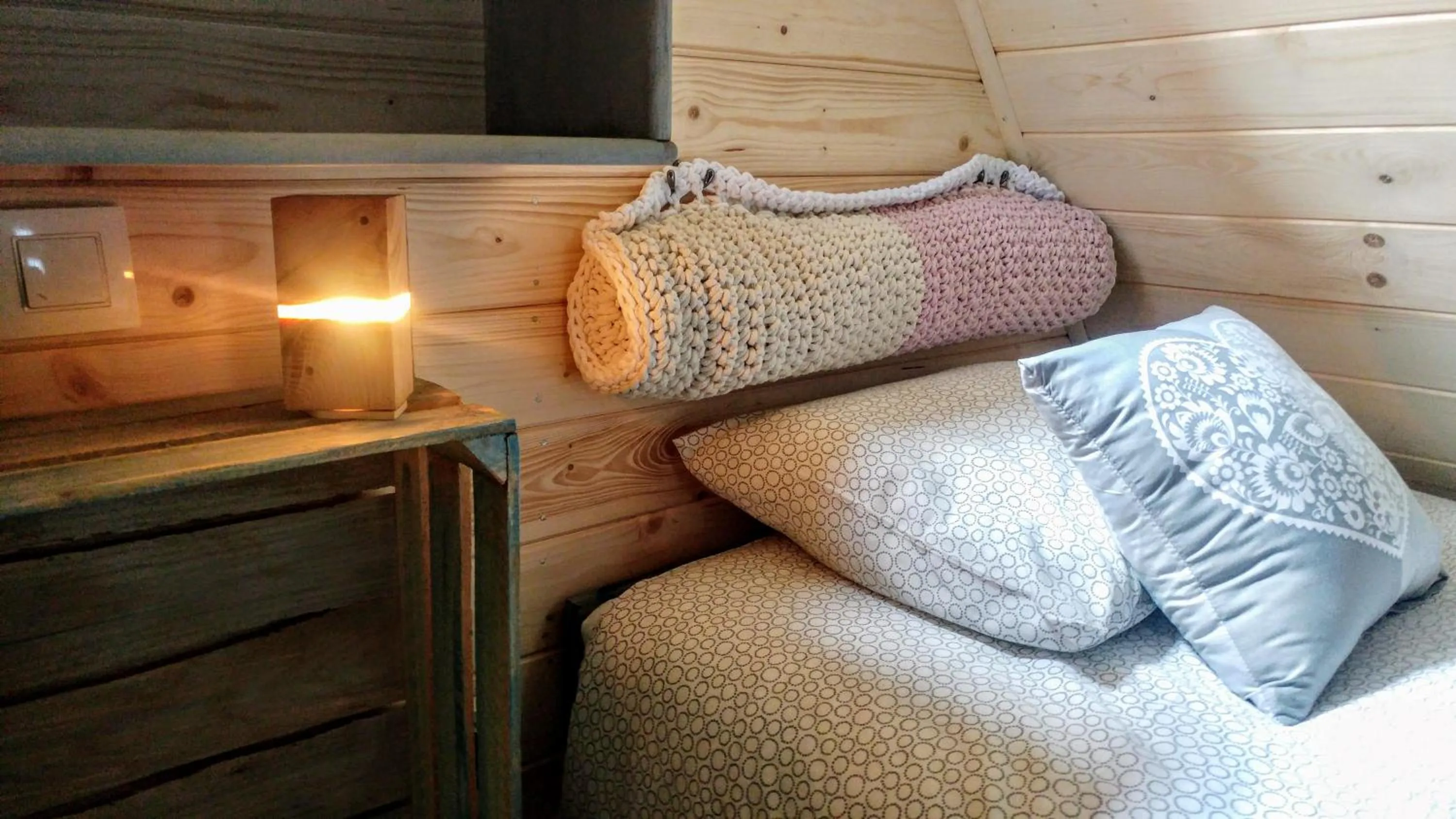 Bed in Osada pod Beskidem- chatki całoroczne