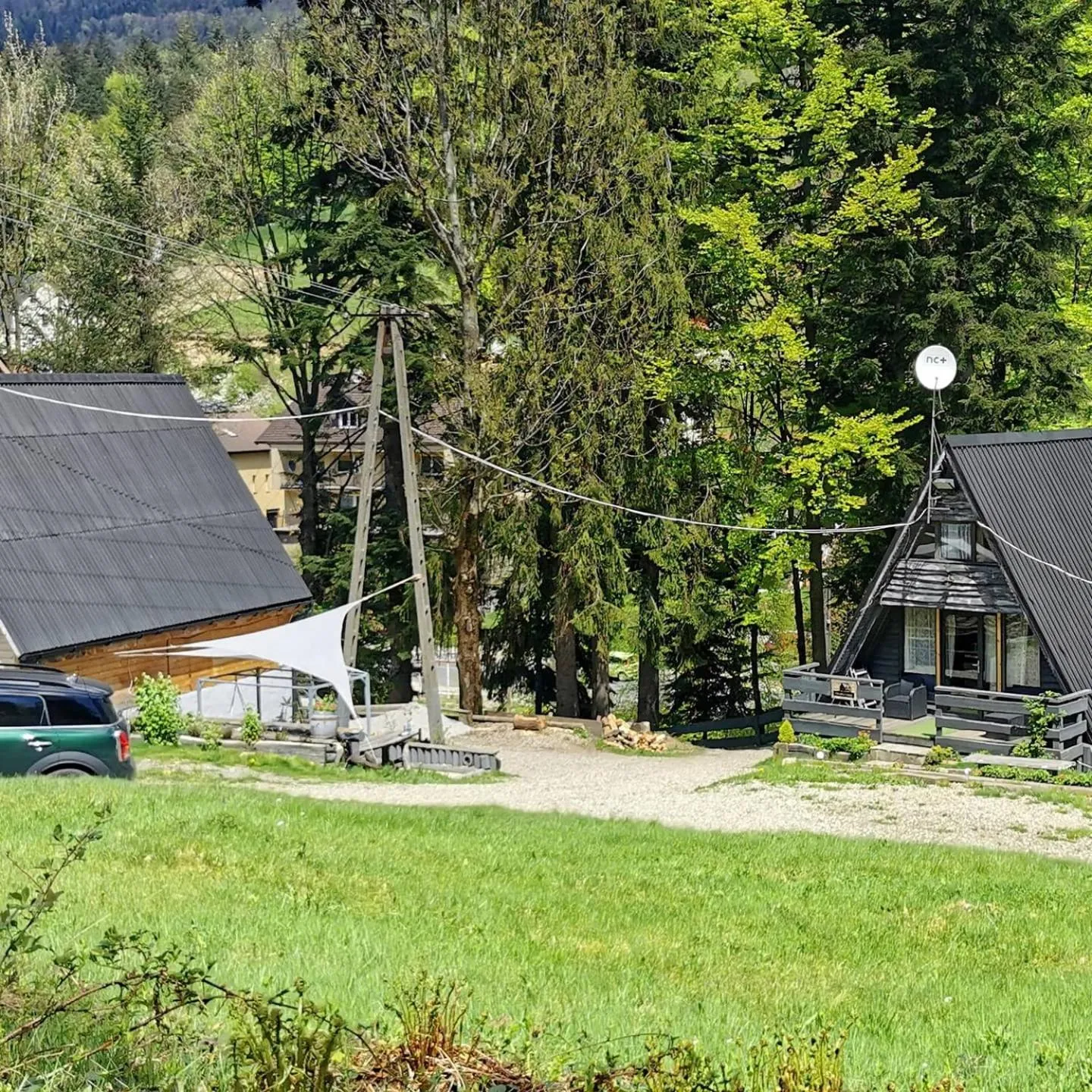 Garden in Osada pod Beskidem- chatki całoroczne