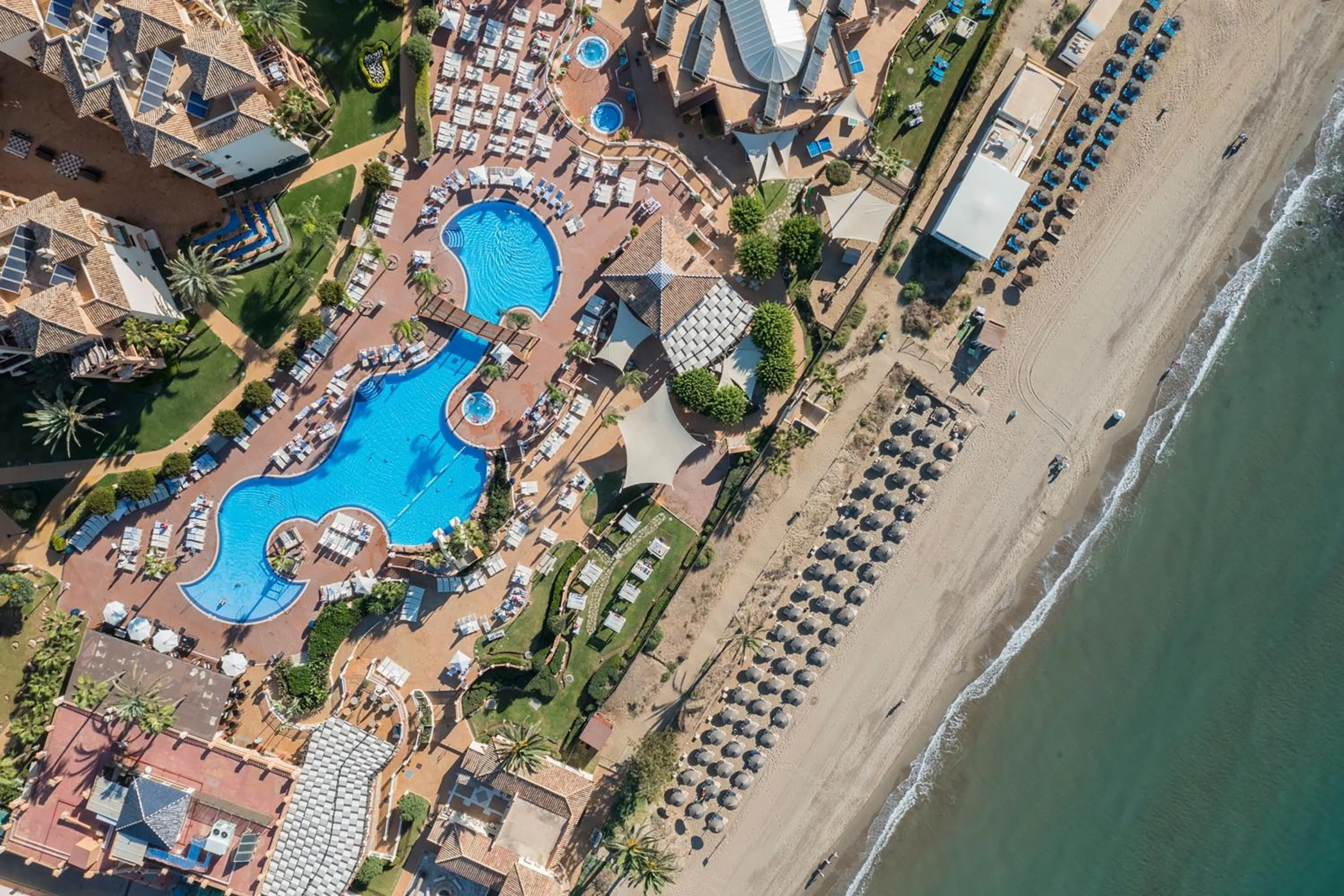 Property building in Marriott's Marbella Beach Resort