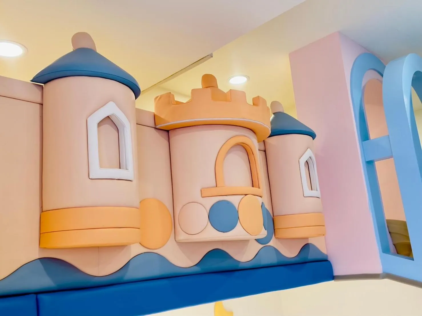 Bed in Sun Shine B&B