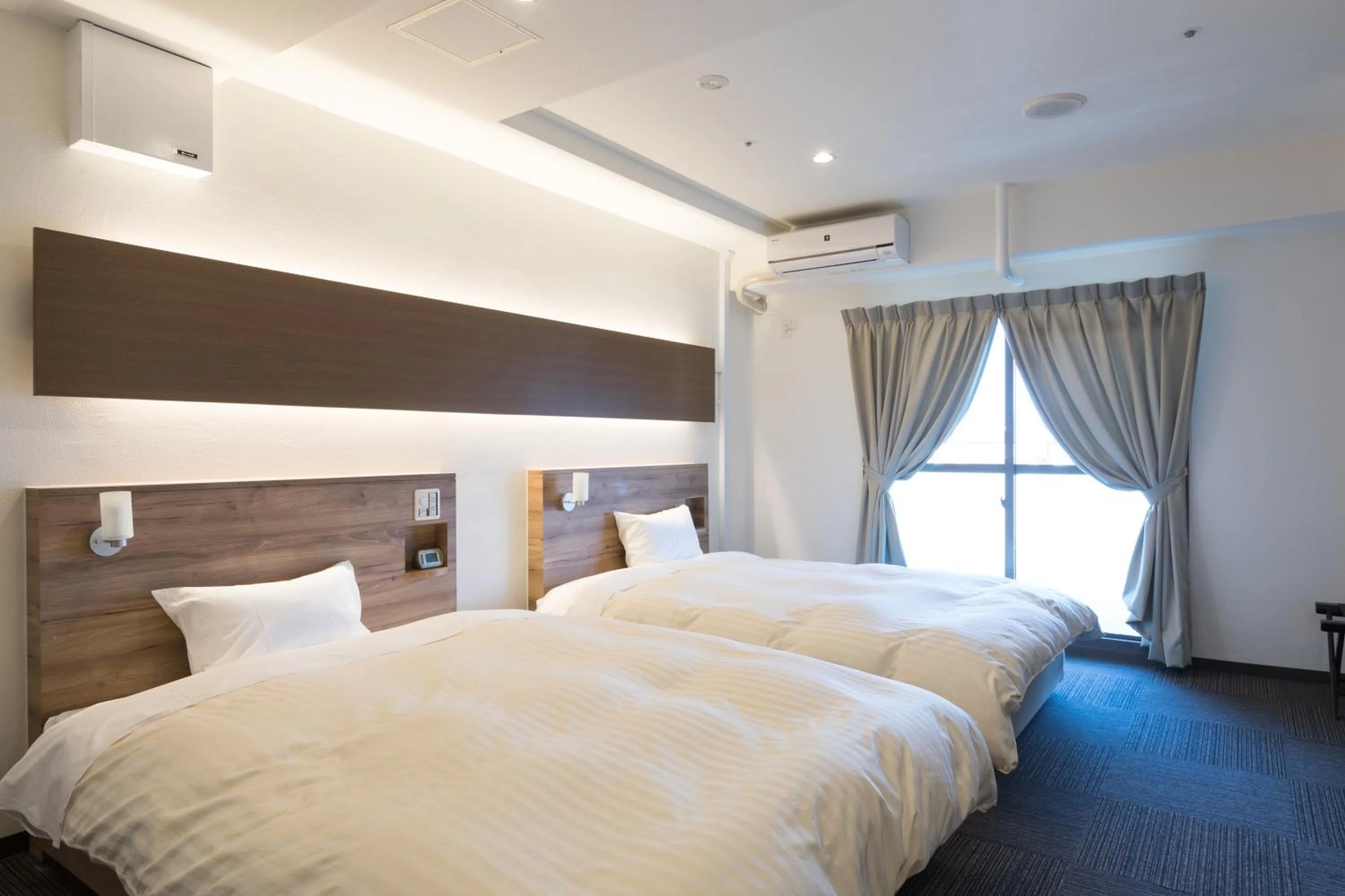 Photo of the whole room, Bed in HOTEL CITY INN WAKAYAMA Wakayama-Ekimae