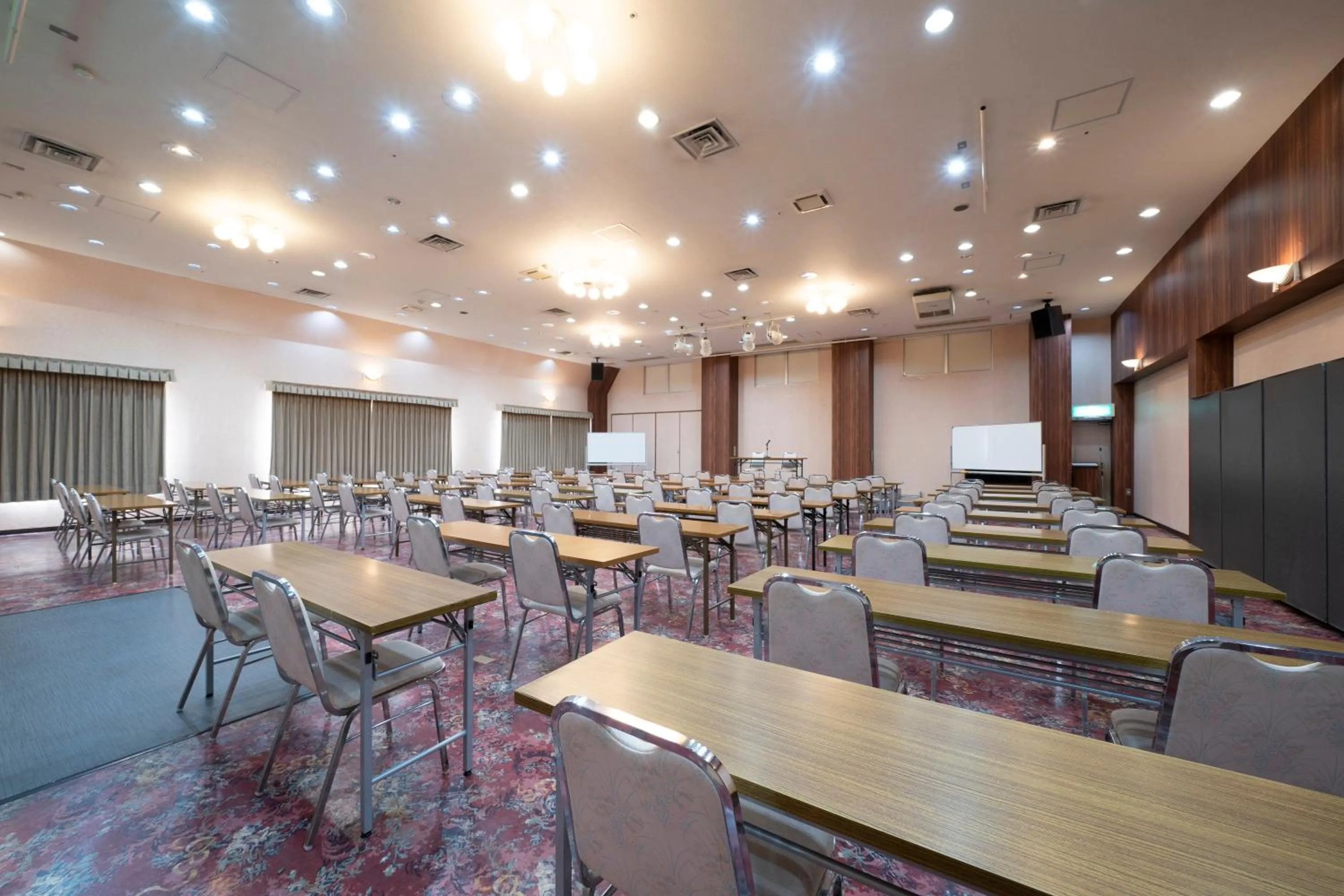 Meeting/conference room in HOTEL CITY INN WAKAYAMA Wakayama-Ekimae