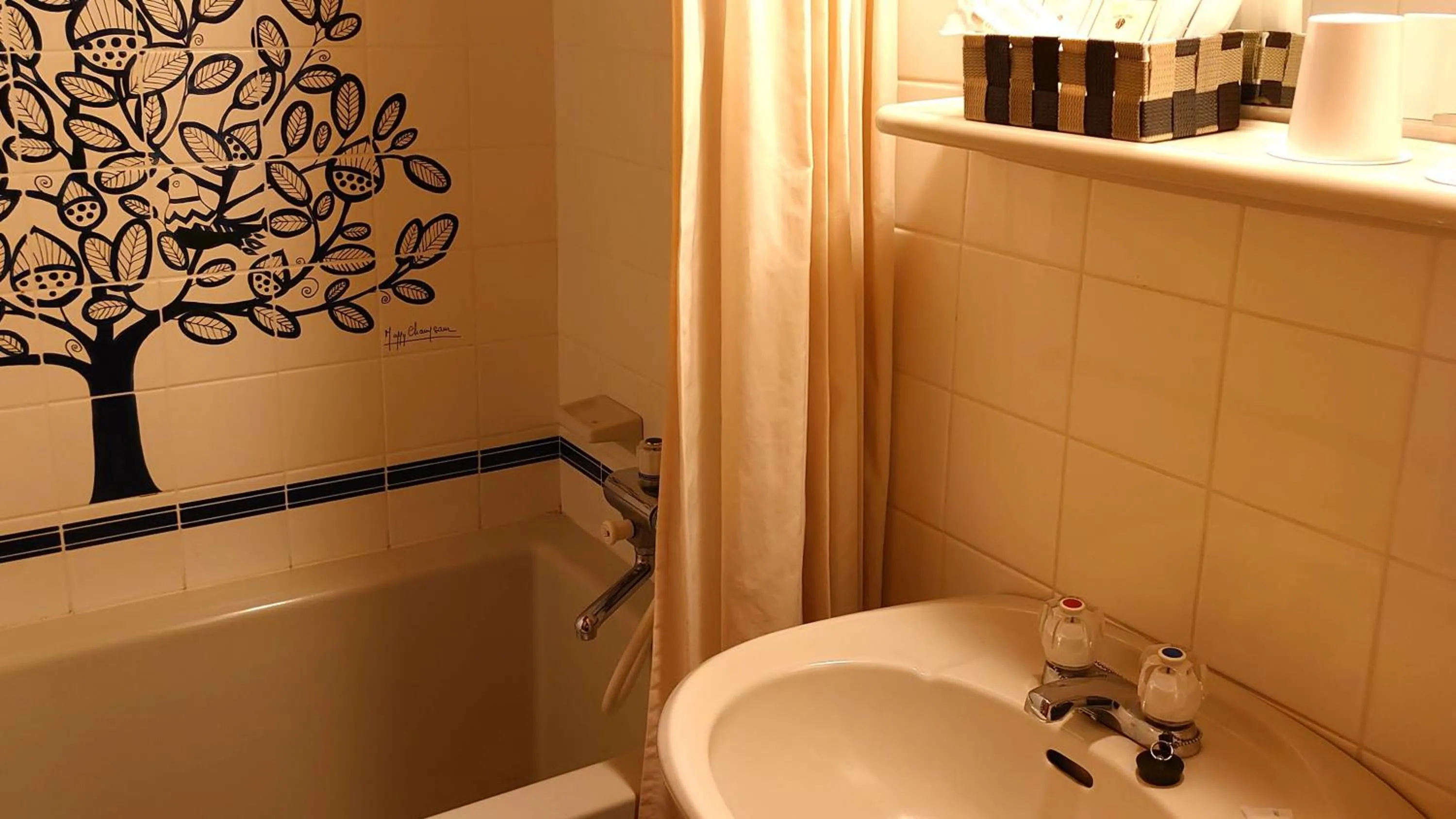 Bathroom in Kyu-Karuizawa Hotel Shinonome