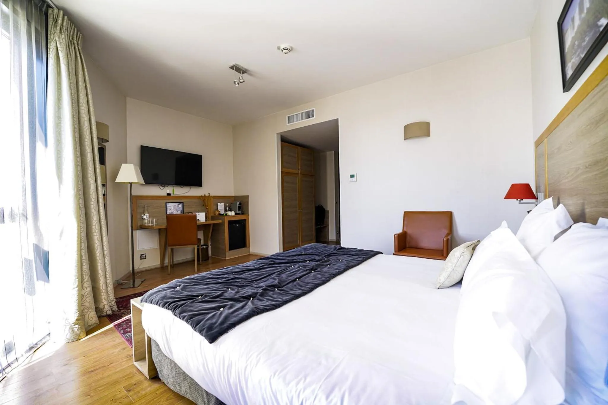 Bed in Hotel Vatel Bordeaux