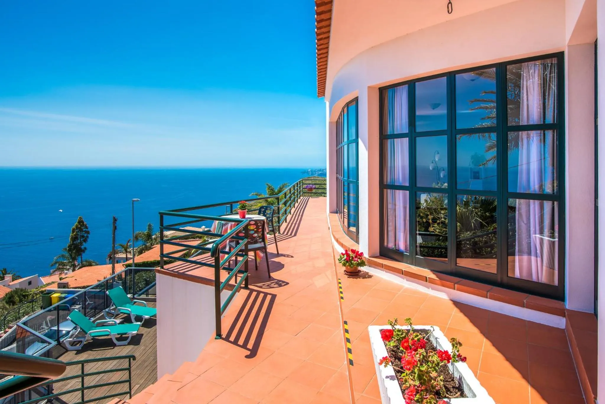 Balcony/Terrace in Vivenda da Esquina - by LovelyStay