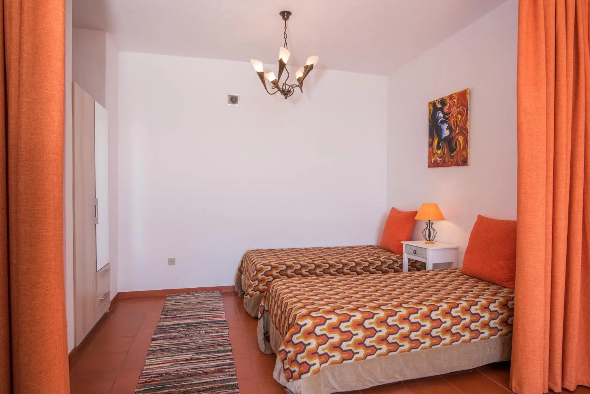 Bed in Vivenda da Esquina - by LovelyStay