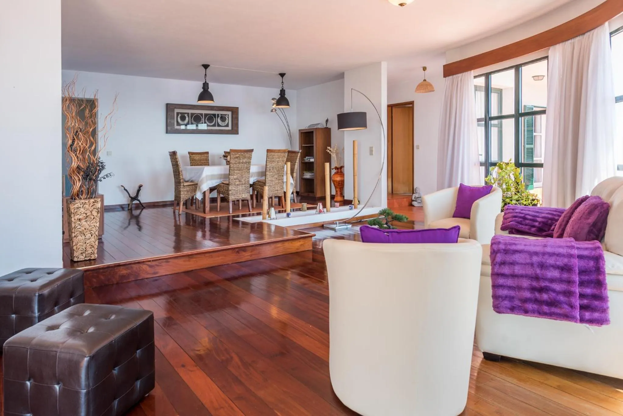 Living room in Vivenda da Esquina - by LovelyStay