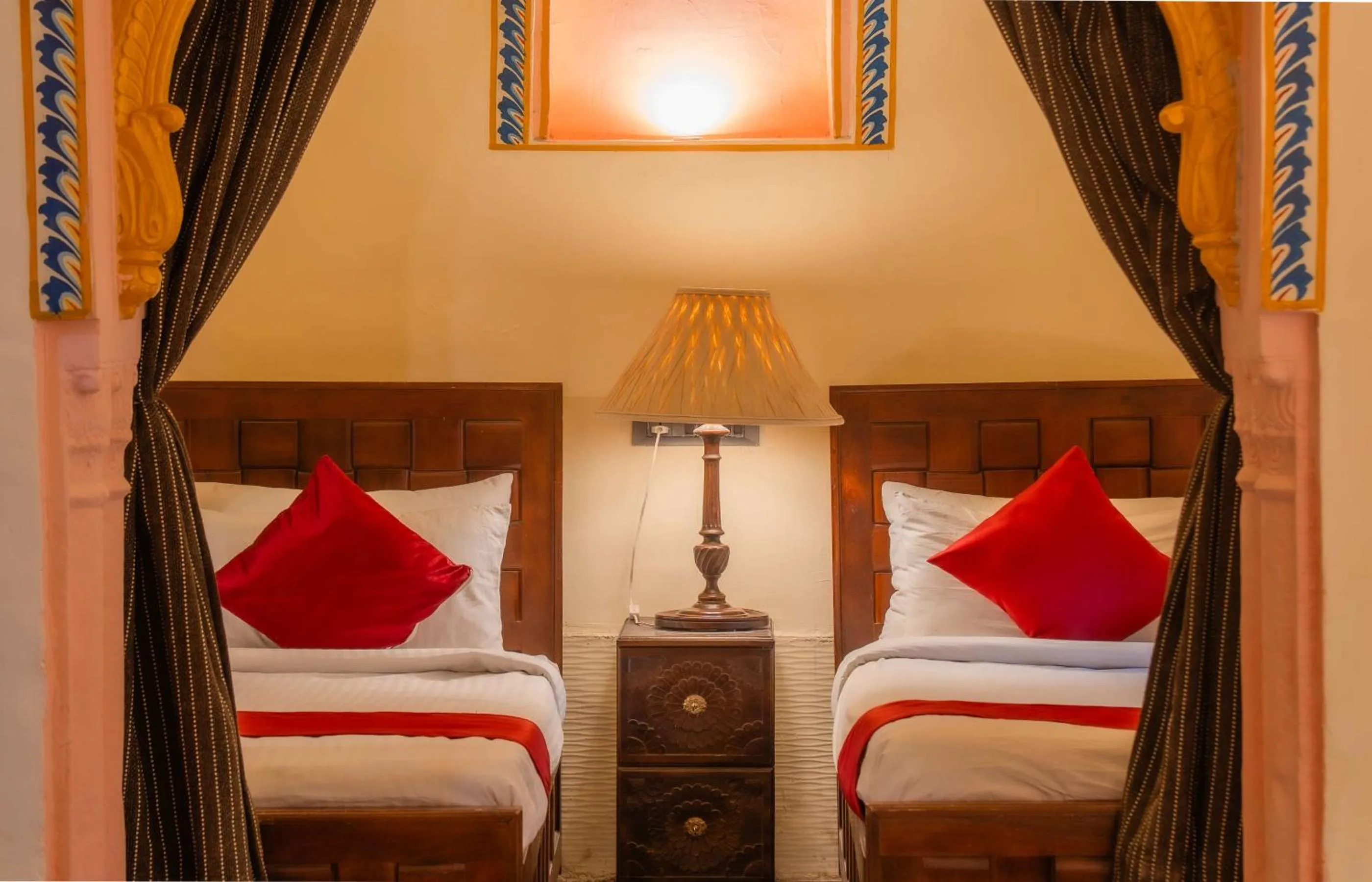 Bed in Hotel Shahi Palace Mandawa