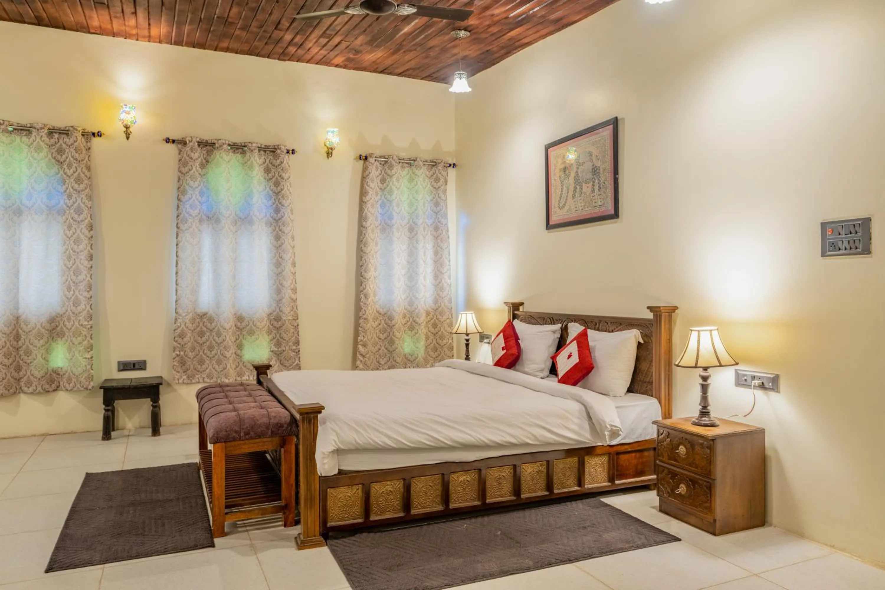 Bed in Hotel Shahi Palace Mandawa