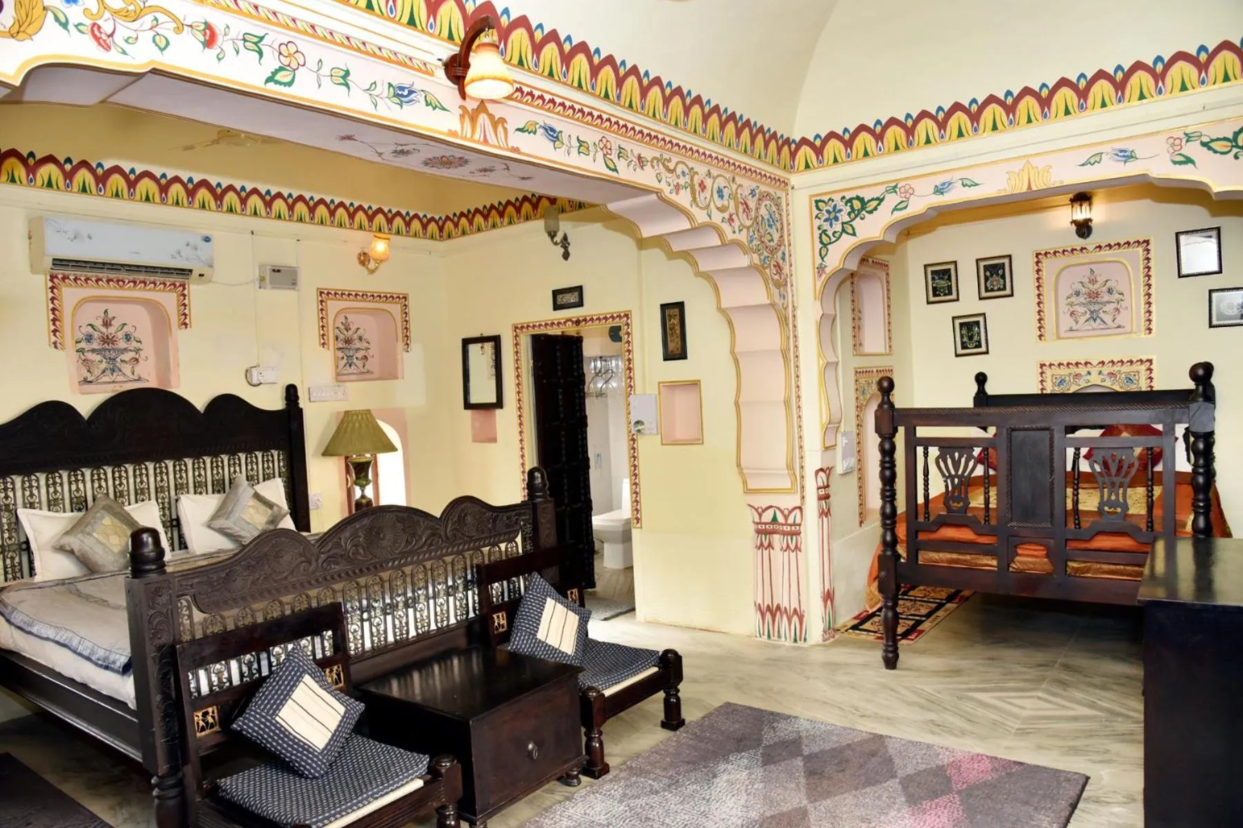 Living room in Hotel Shahi Palace Mandawa