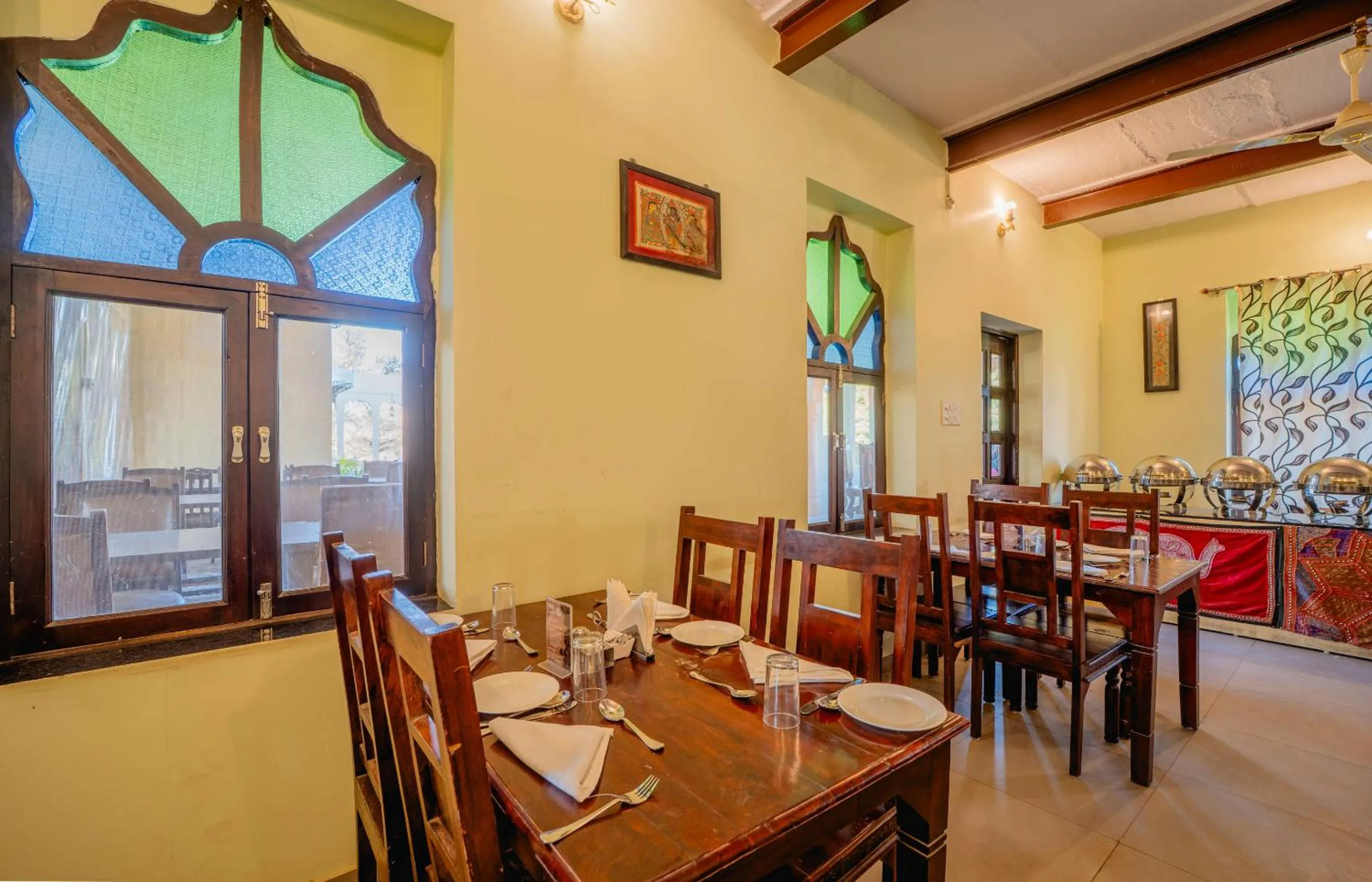 Restaurant/places to eat in Hotel Shahi Palace Mandawa
