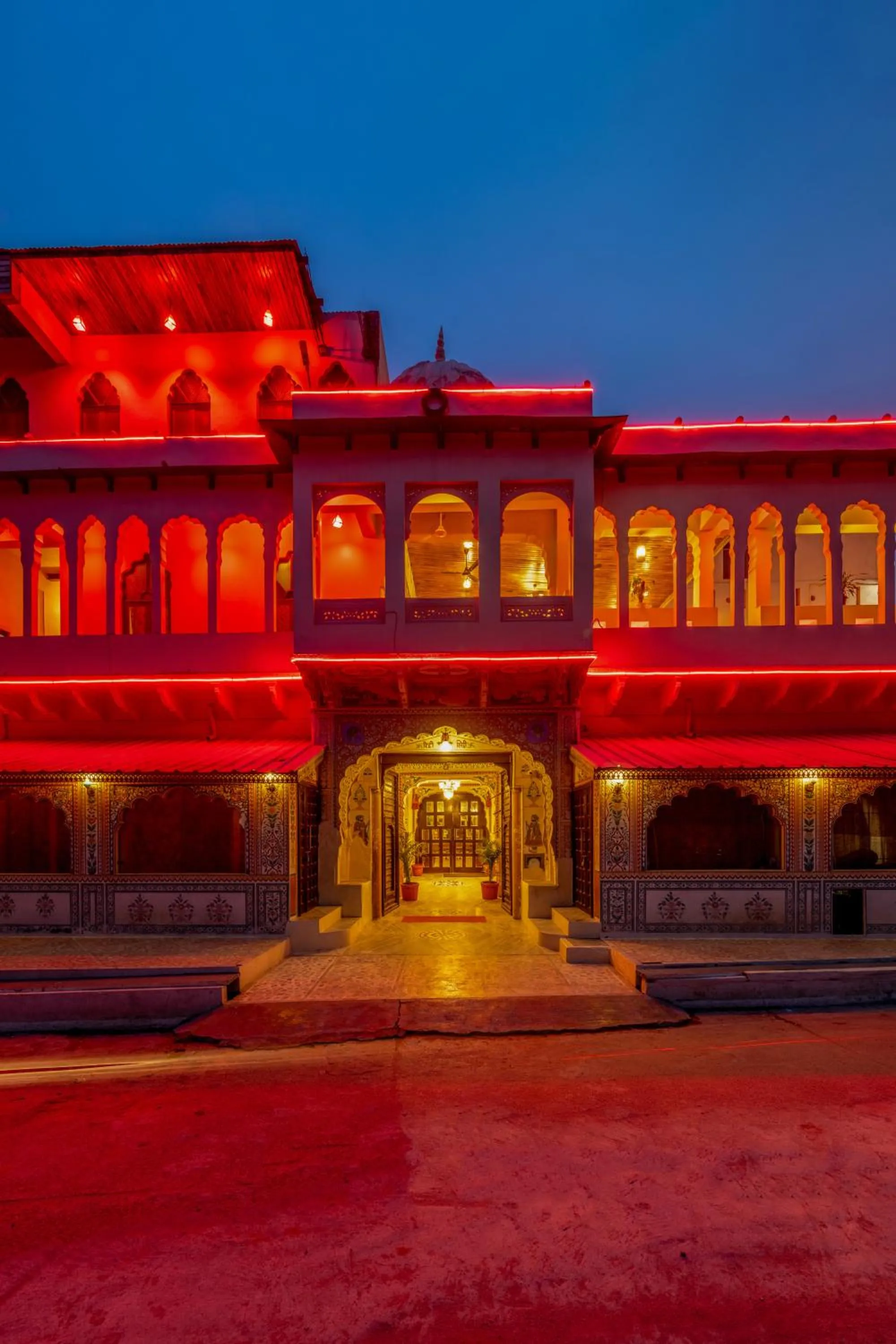Facade/entrance in Hotel Shahi Palace Mandawa