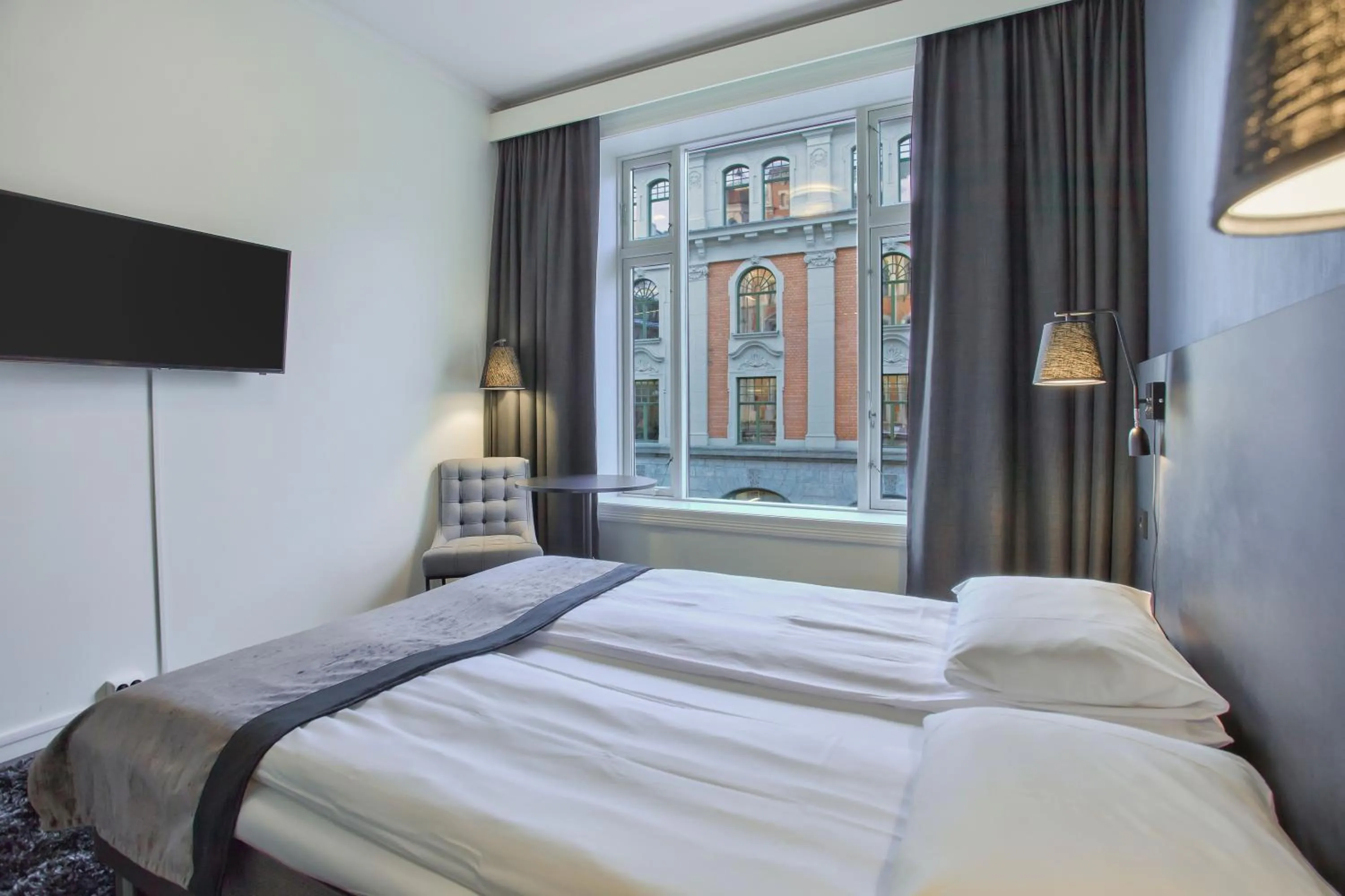 Photo of the whole room, Bed in K7 Hotel Oslo