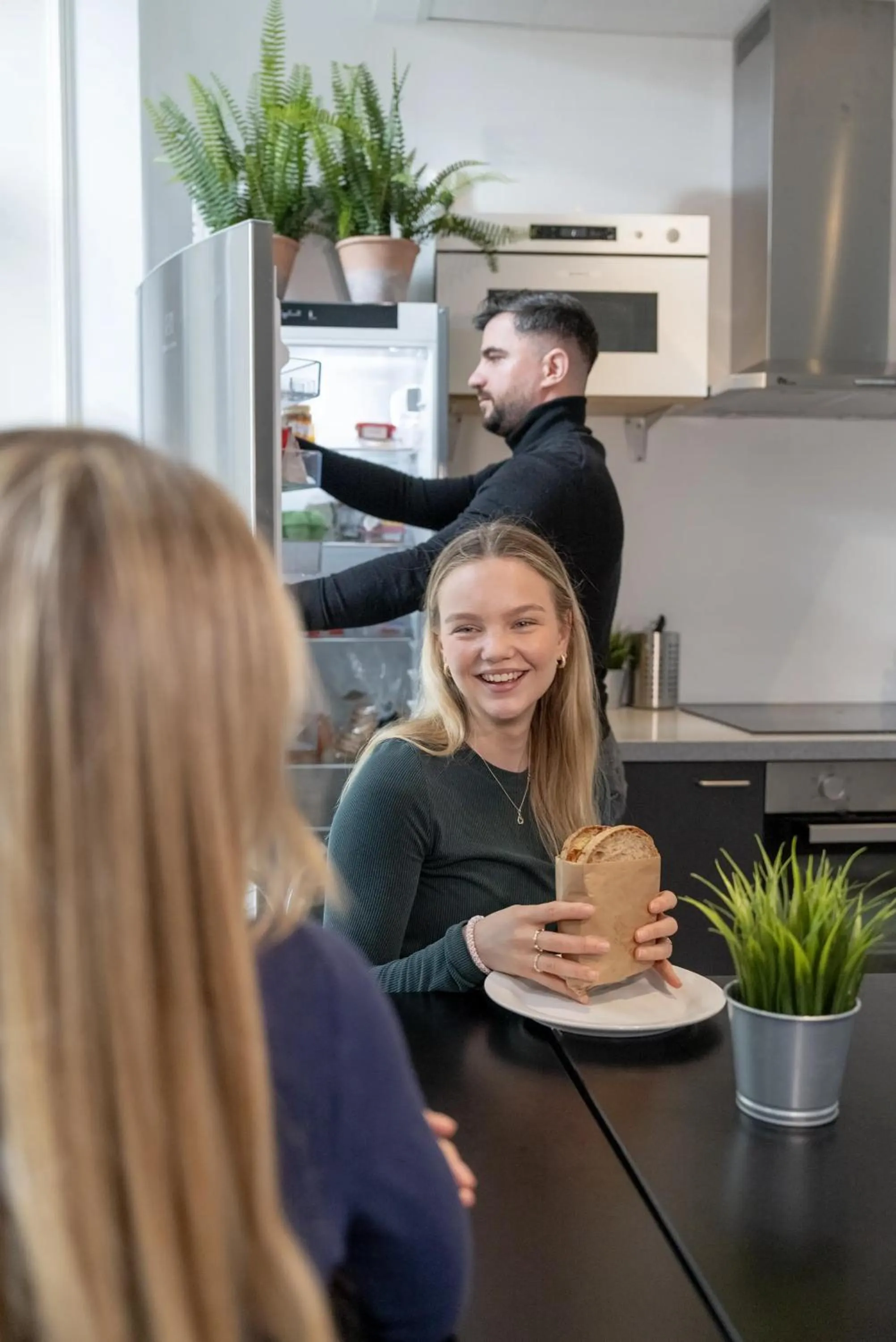 Communal kitchen in K7 Hotel Oslo