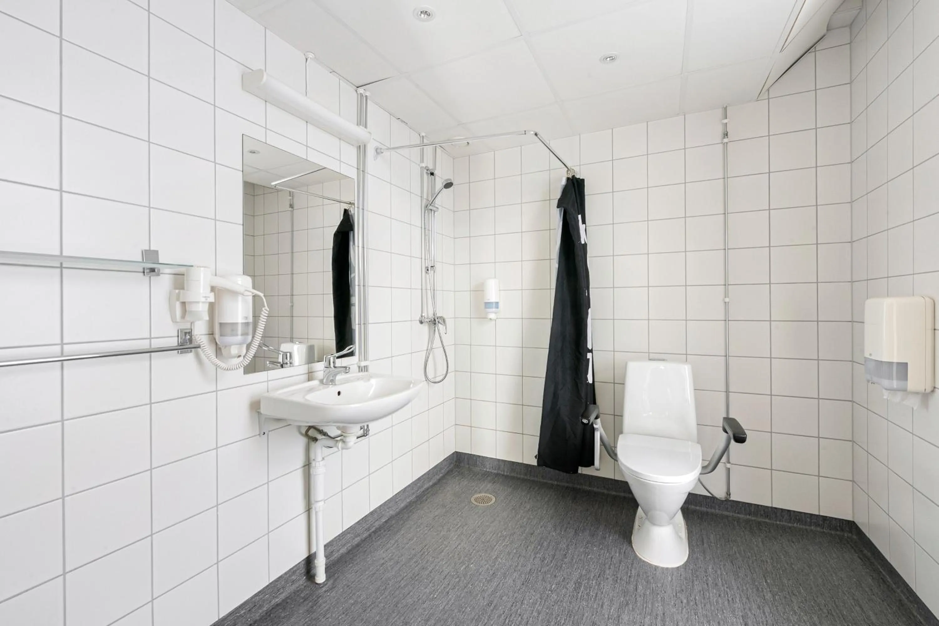 Shower in K7 Hotel Oslo