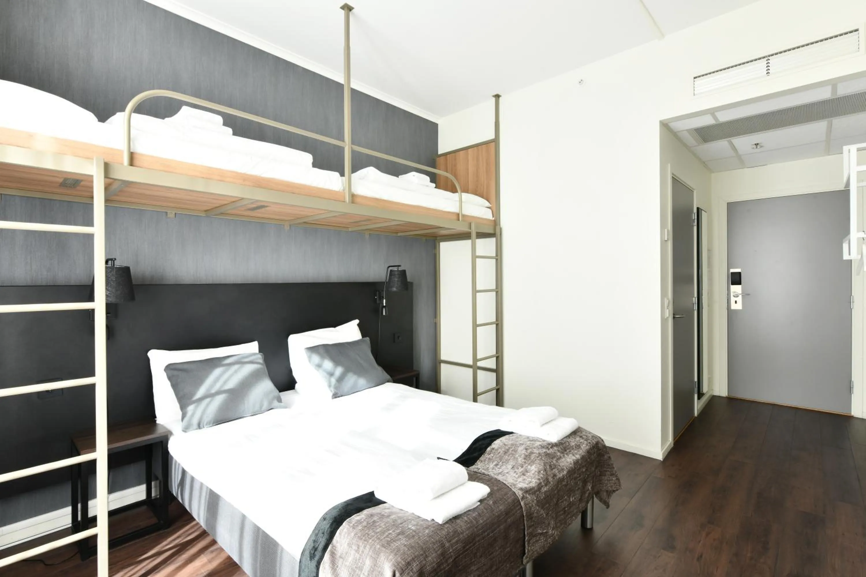 Bed in K7 Hotel Oslo