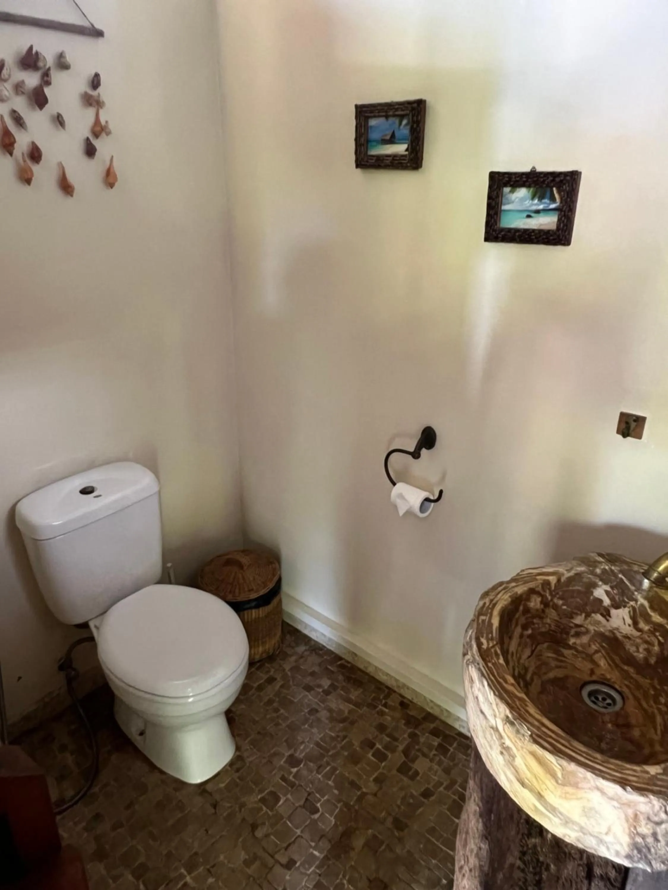 Toilet in Breezy Point Villas