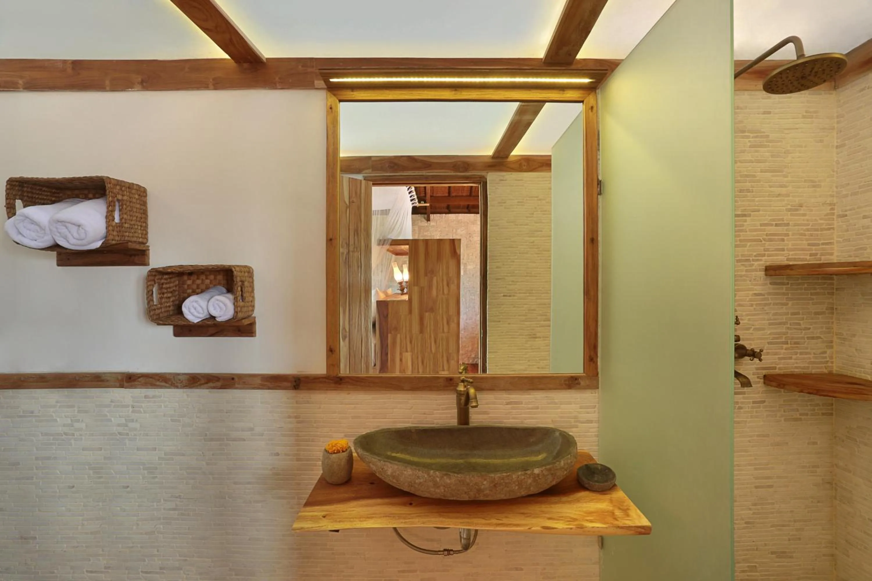 Garden in Breezy Point Villas