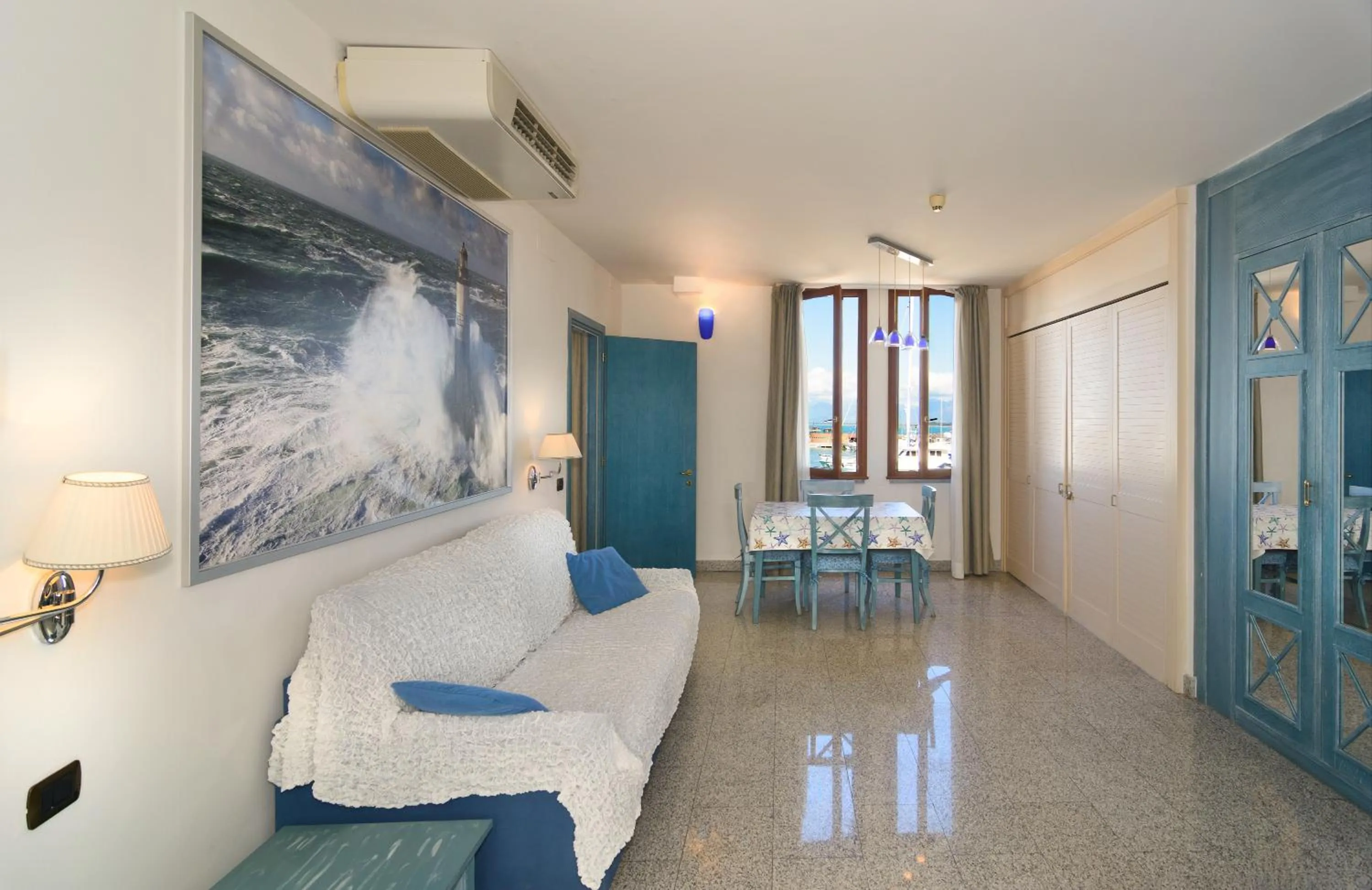 Living room, Bed in Residence Hotel L'incanto Di Boccadarno