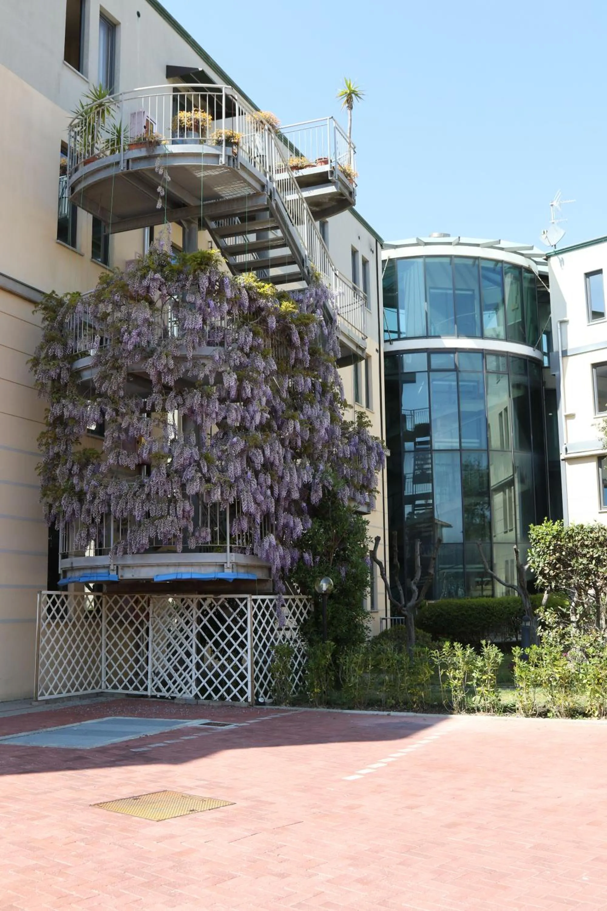 Property building in Residence Hotel L'incanto Di Boccadarno