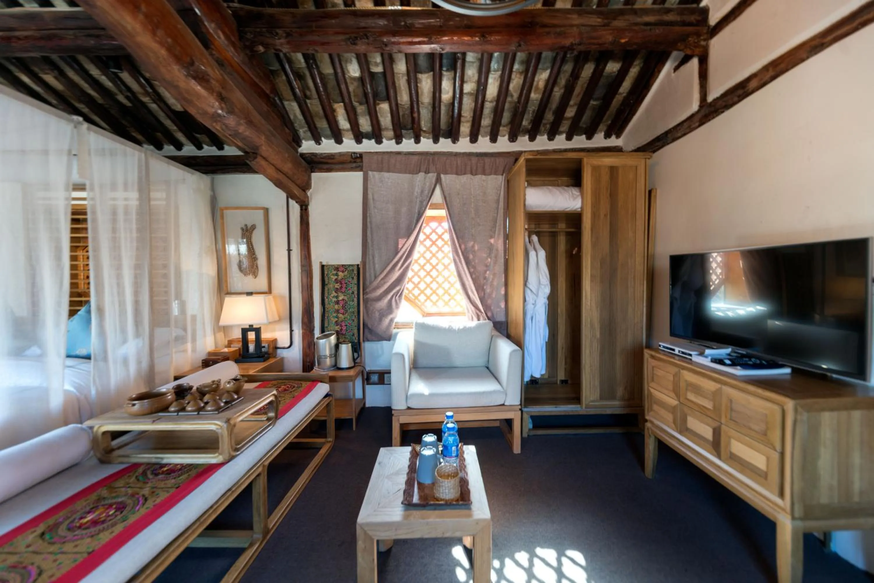 Bed in Dali Old Courtyard Boutique Inn