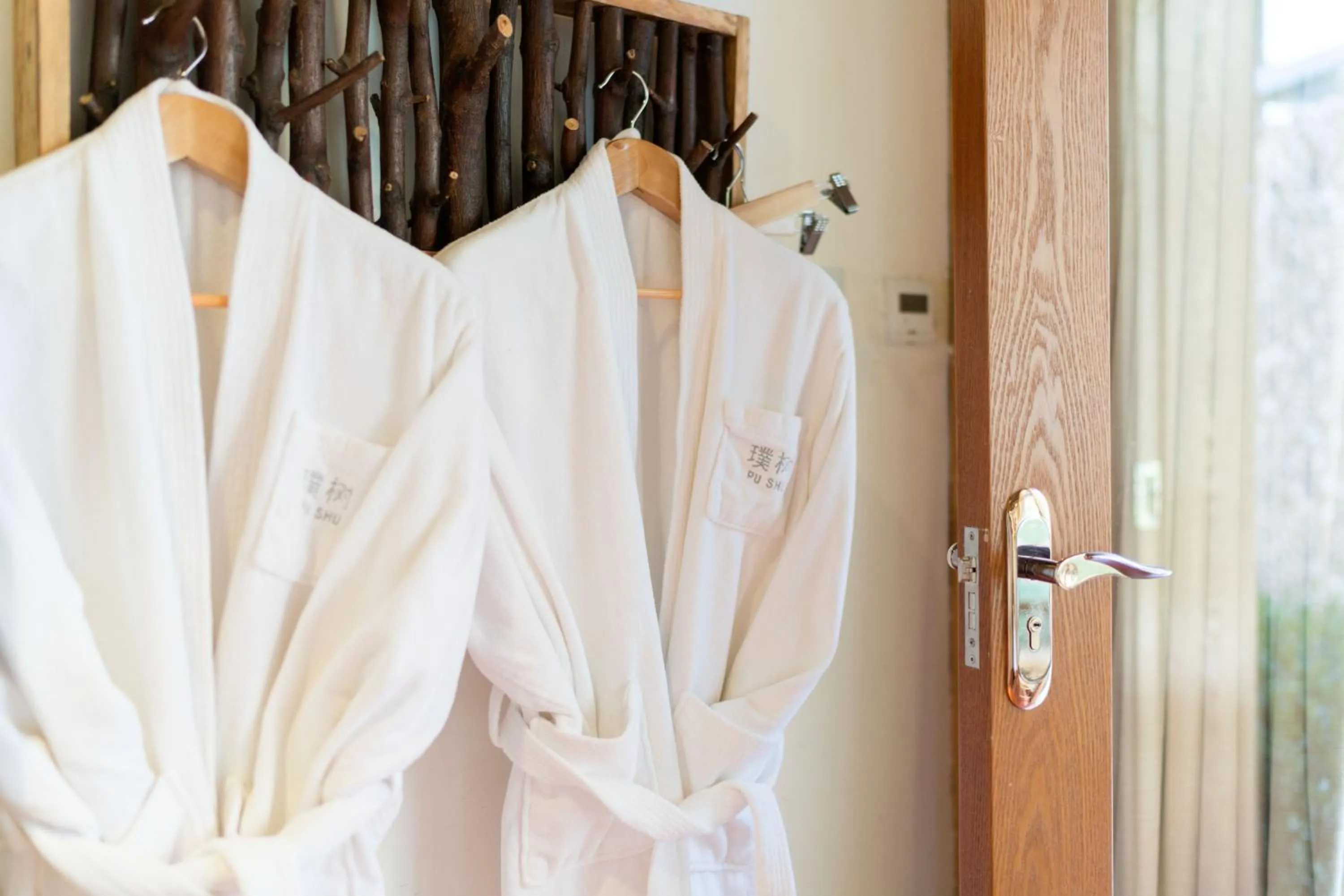 Dali Old Courtyard Boutique Inn