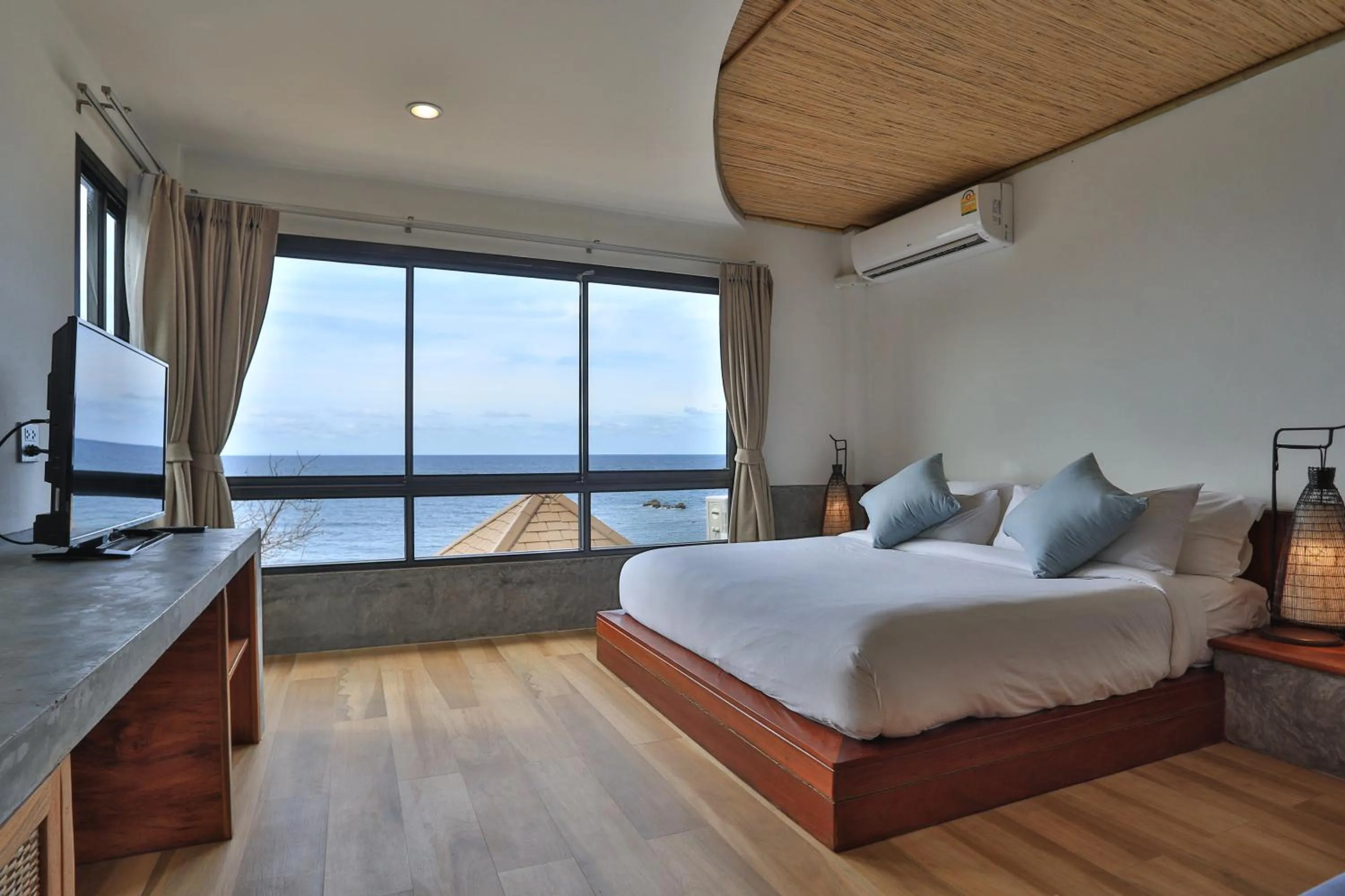 Standard sea view in Sai Daeng Resort