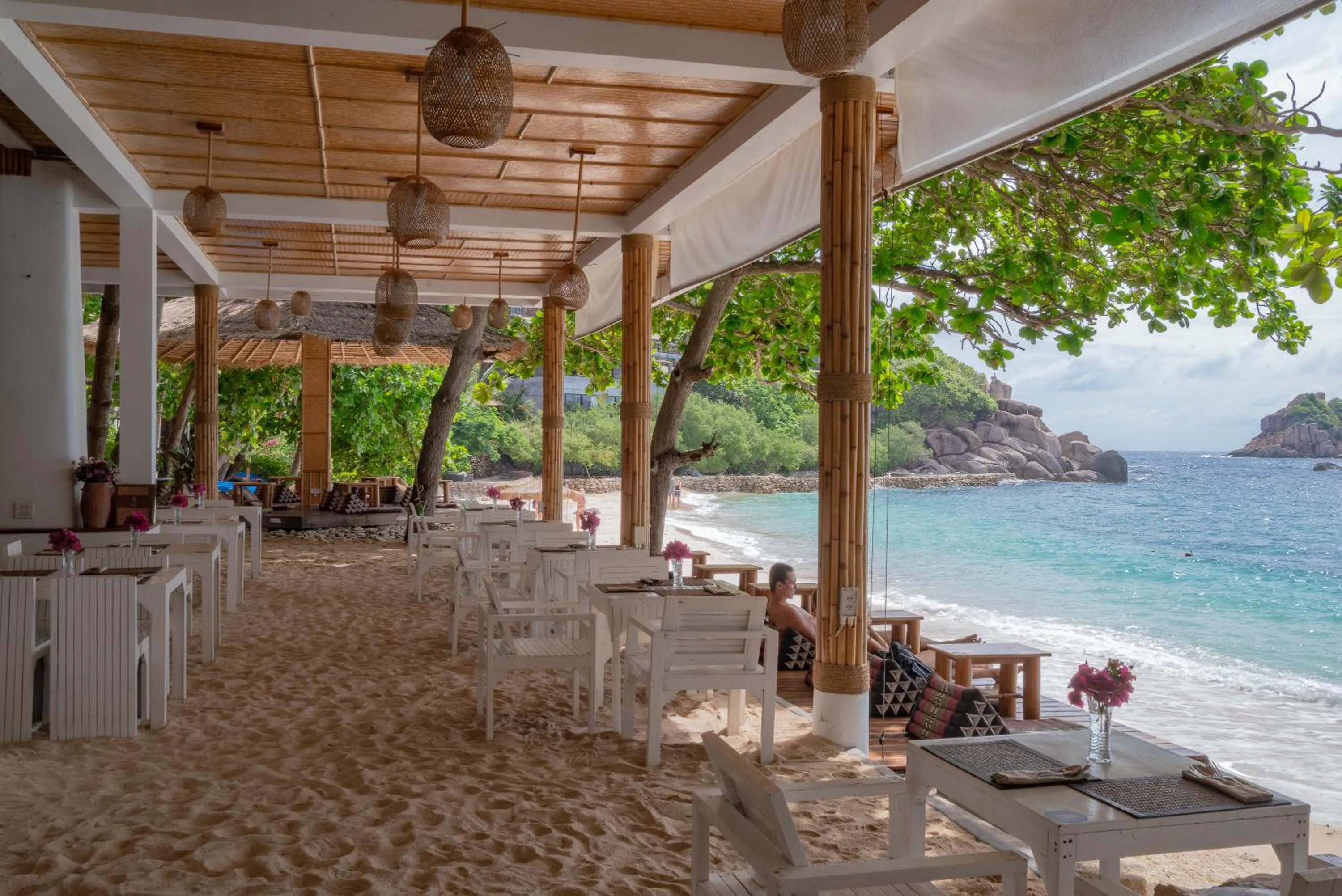 Restaurant/places to eat in Sai Daeng Resort