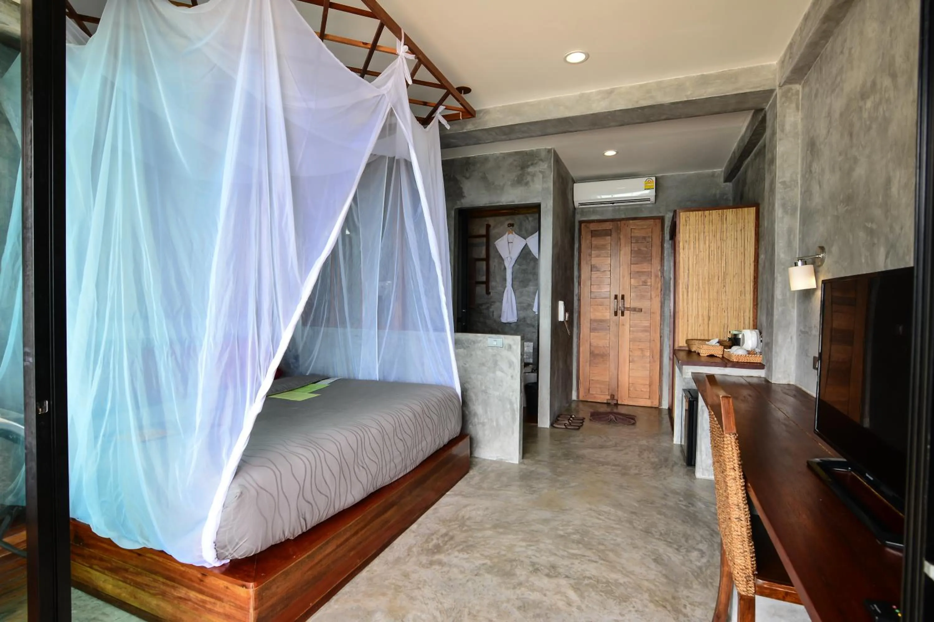 Bedroom, Bed in Sai Daeng Resort