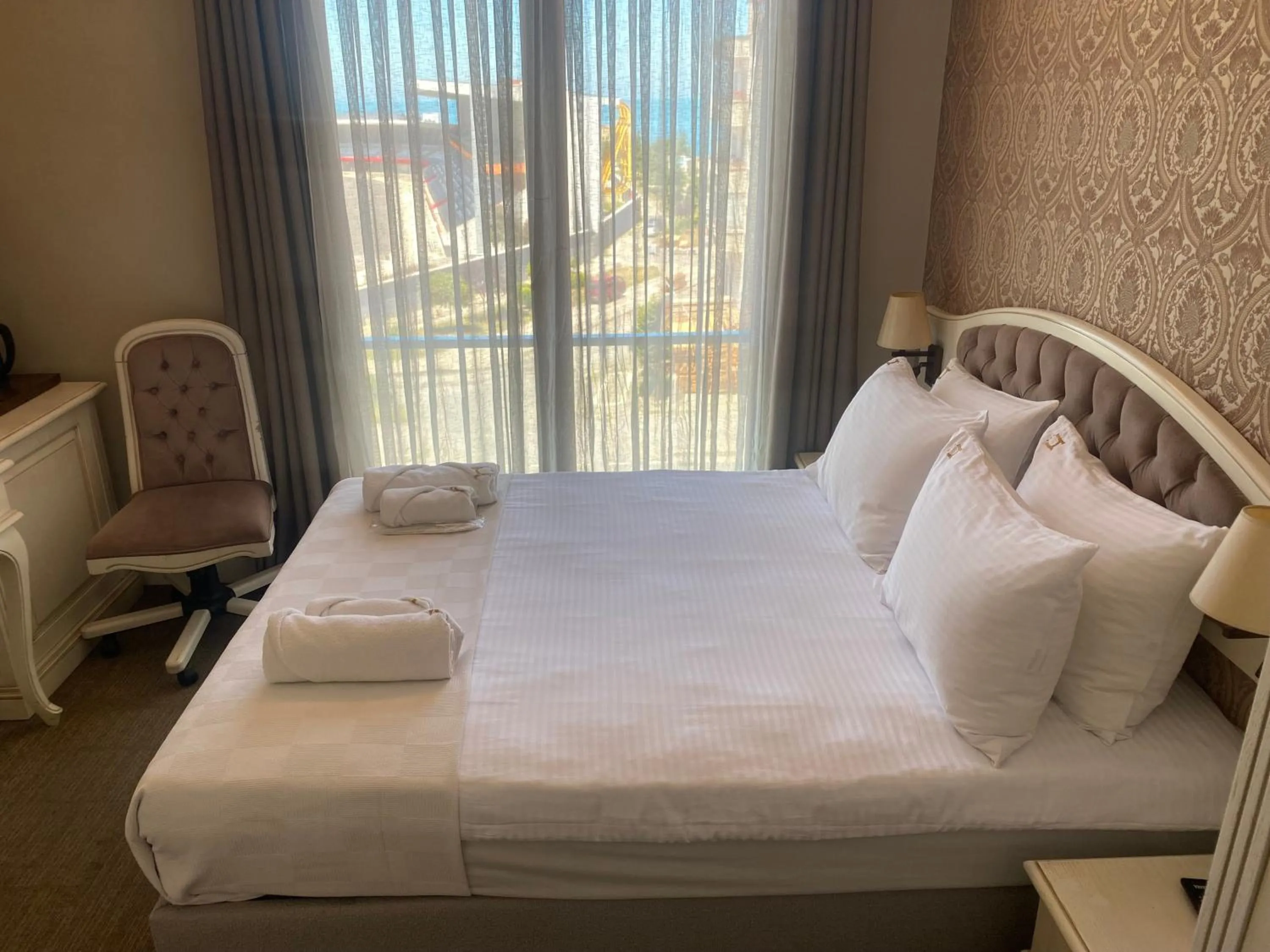 Bed in Hanzade Park Hotel