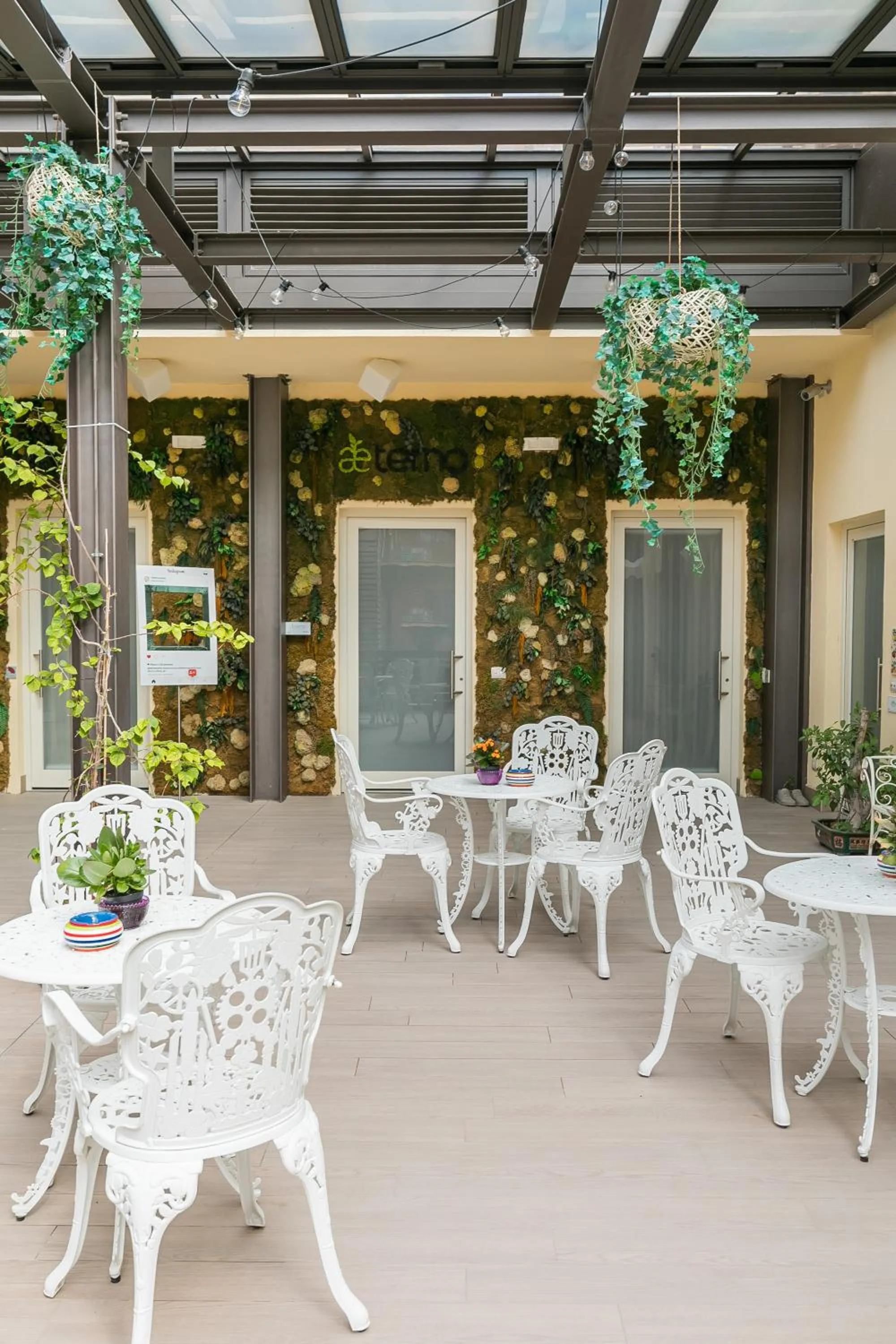 Patio in Borghetto Guest House