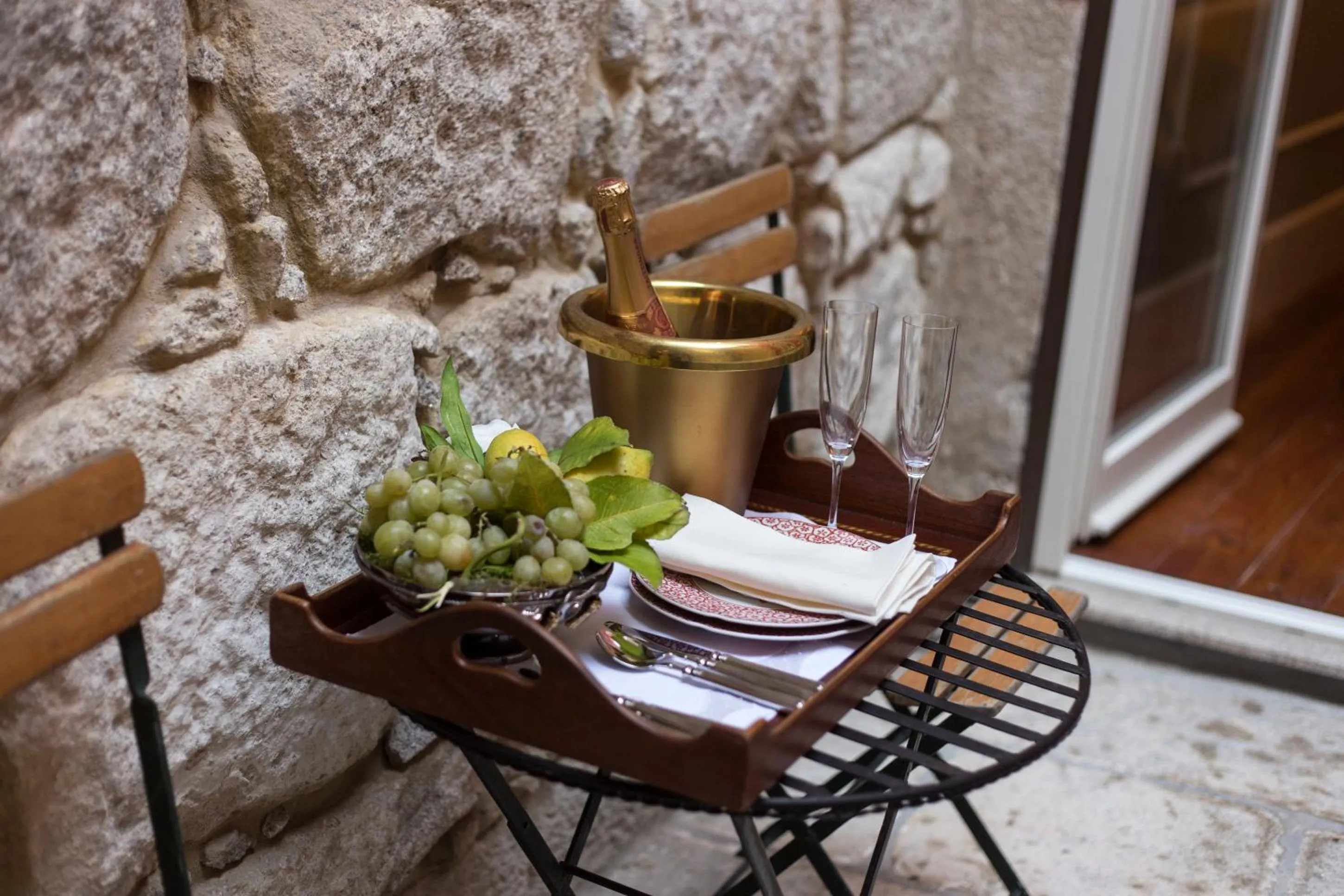 Decorative detail in M Maison Particulière Porto