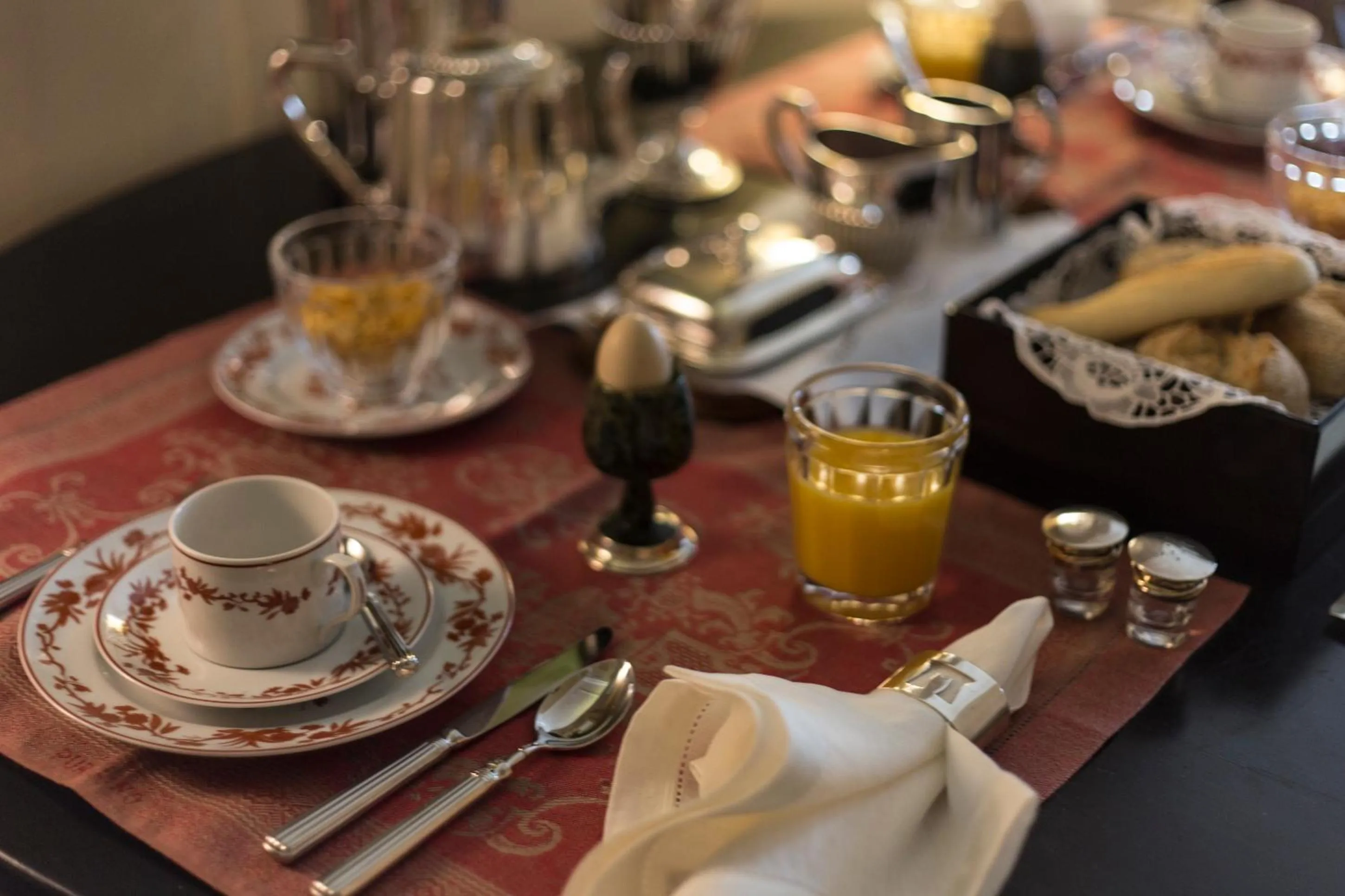 Decorative detail in M Maison Particulière Porto