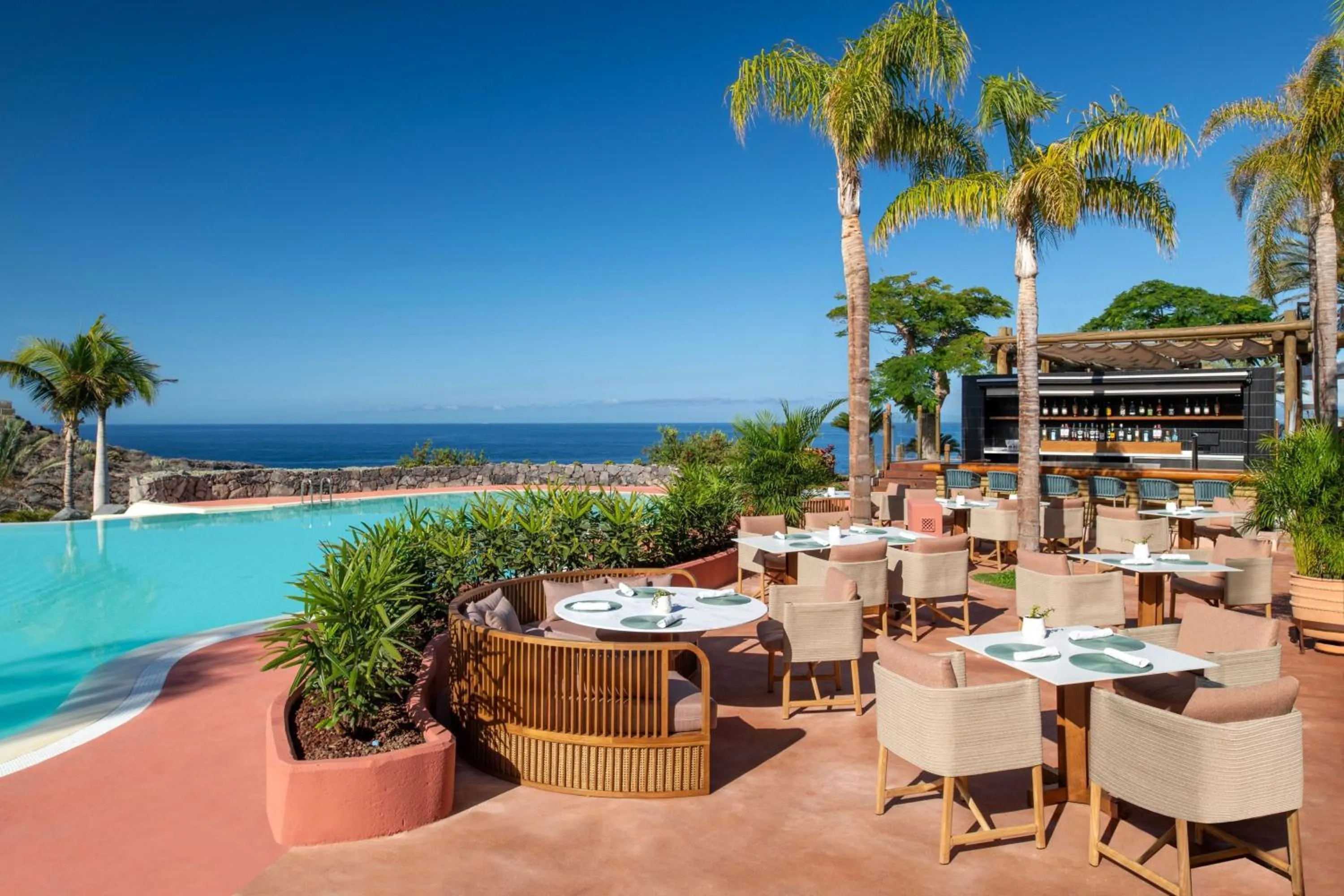 Lounge or bar in The Ritz-Carlton Tenerife, Abama