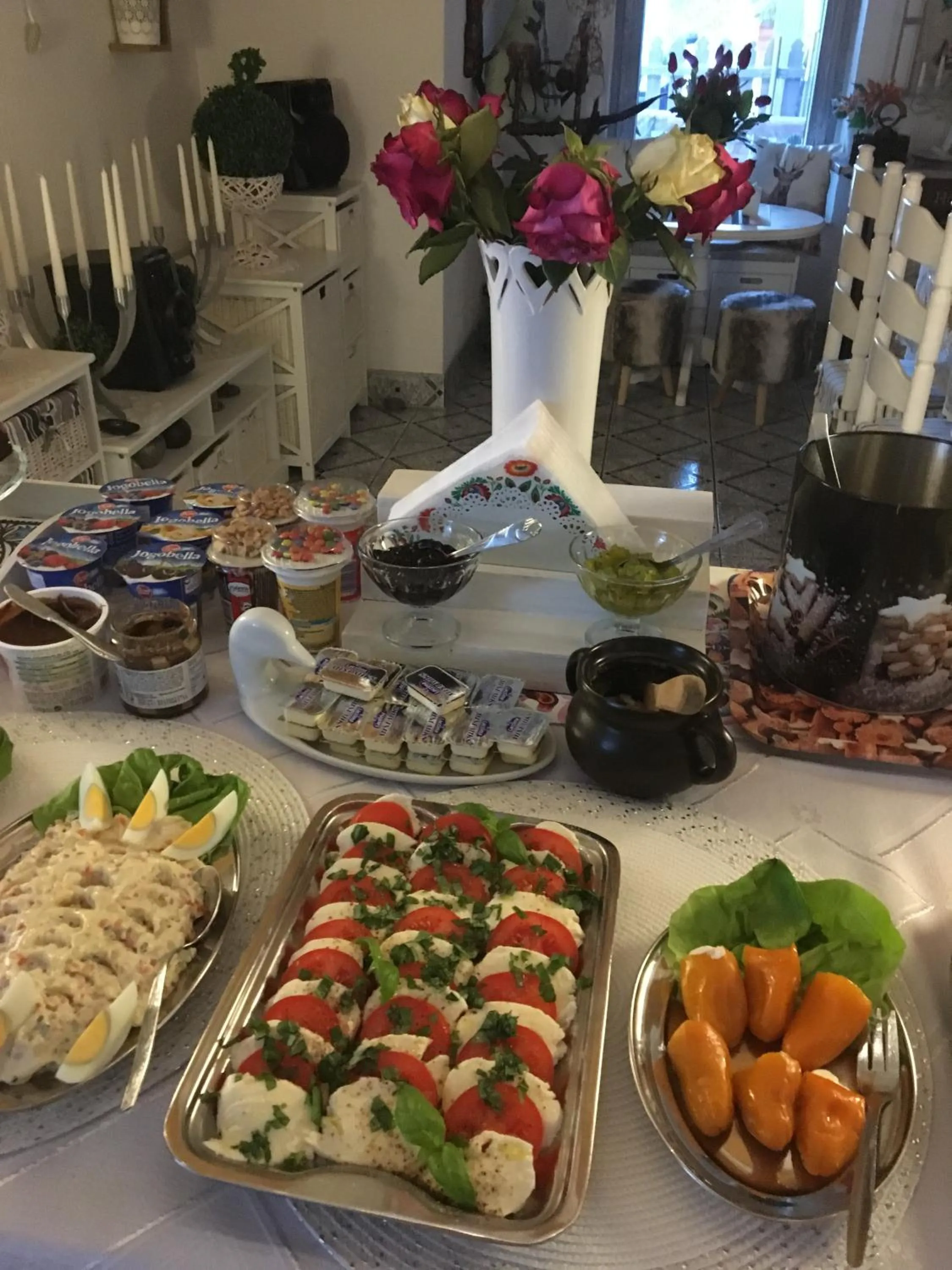 Buffet breakfast in Ranczo Frodyma