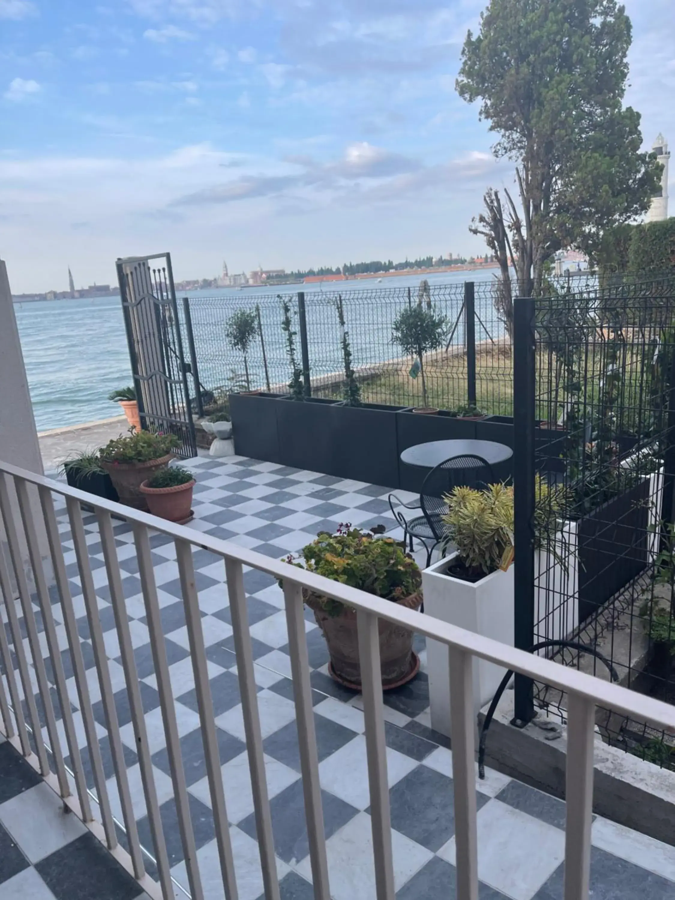 Twin Room with Sea View in Casa Sulla Laguna Twin Room with Sea View in Casa Sulla Laguna